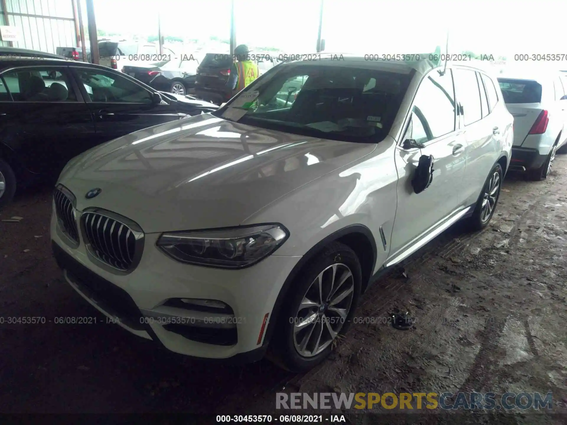 2 Фотография поврежденного автомобиля 5UXTR7C51KLF36882 BMW X3 2019