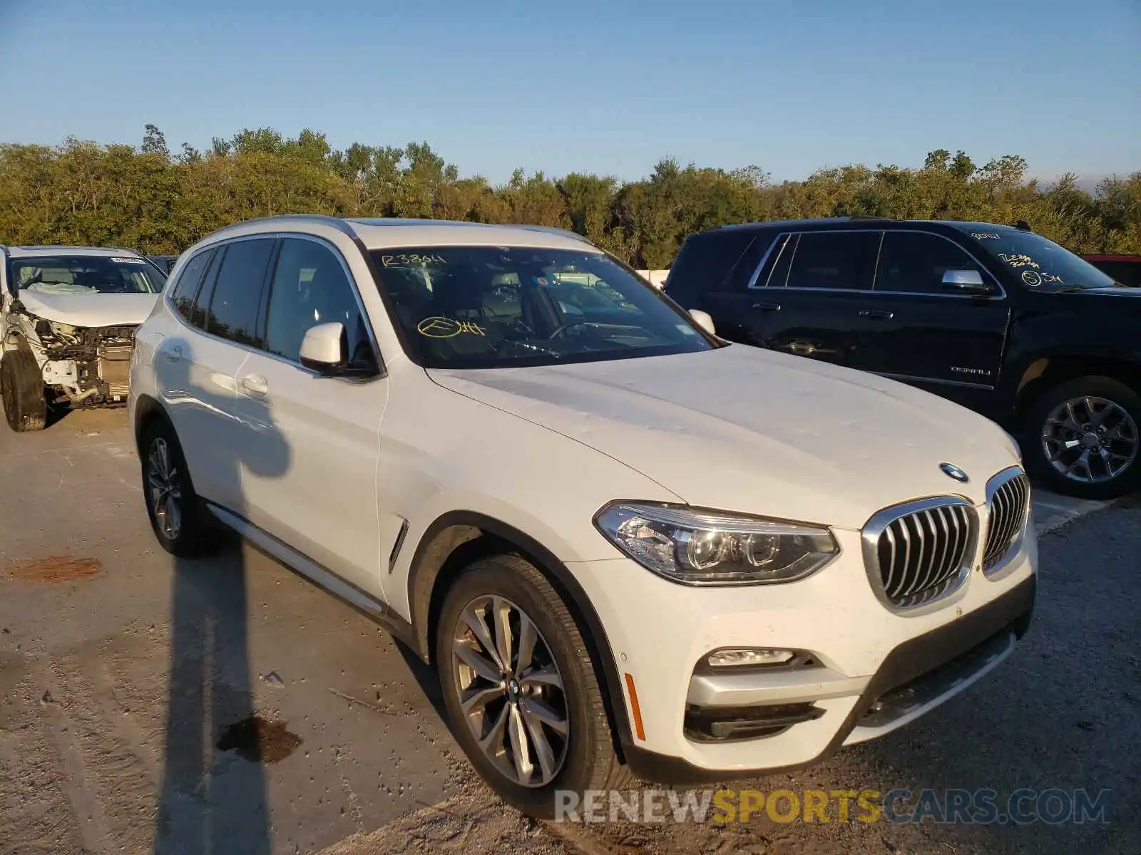 1 Photograph of a damaged car 5UXTR7C51KLR38611 BMW X3 2019