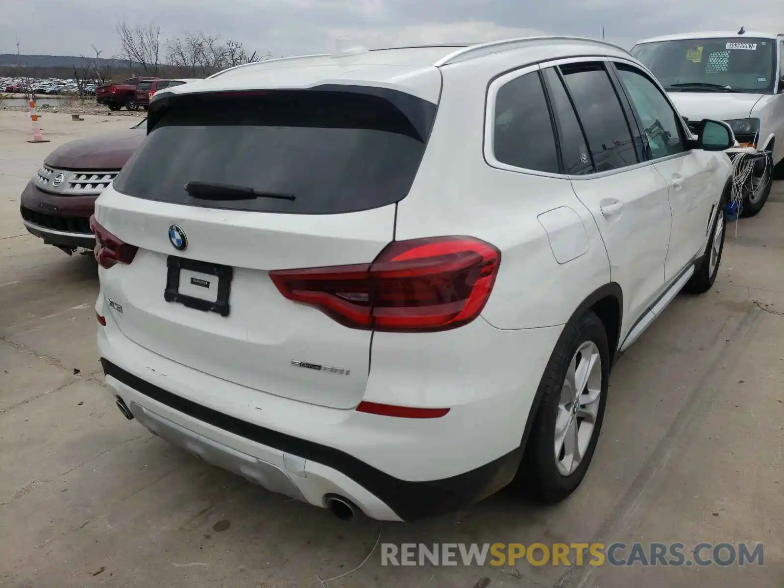 4 Фотография поврежденного автомобиля 5UXTR7C51KLR43825 BMW X3 2019