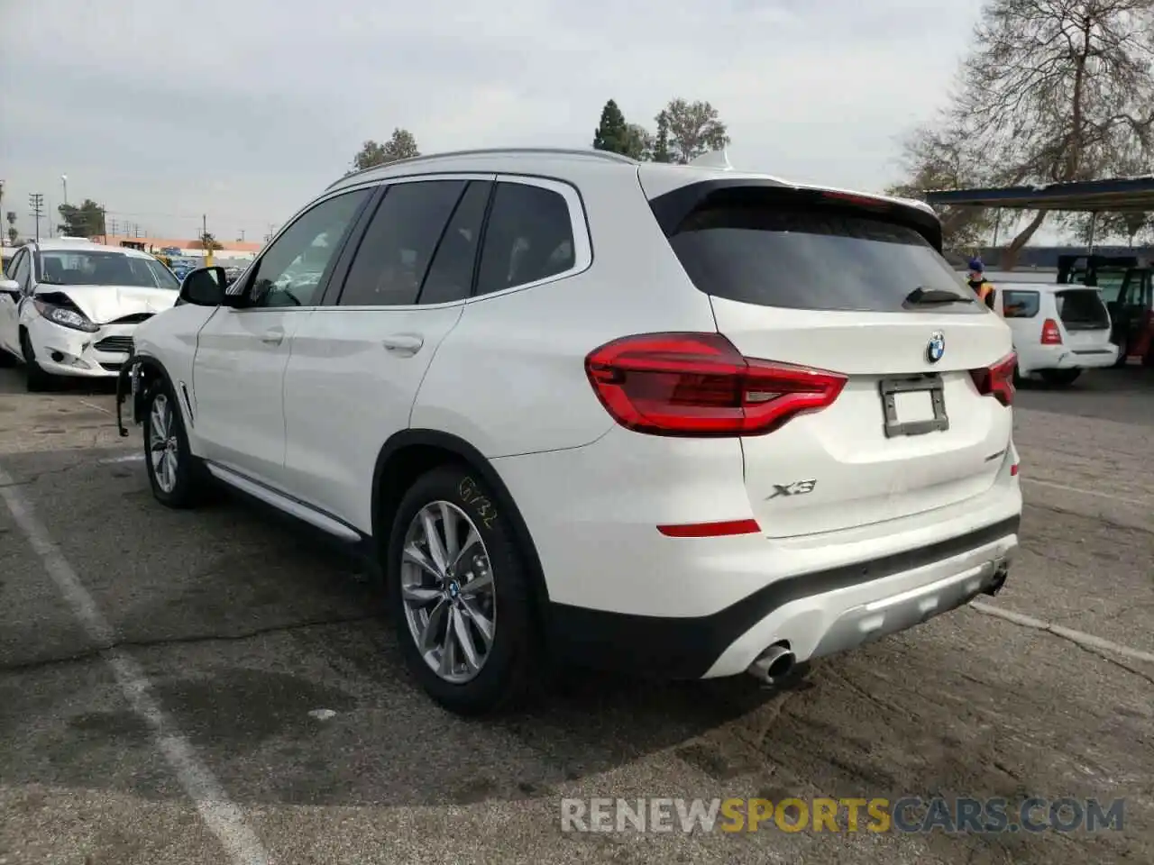 3 Photograph of a damaged car 5UXTR7C51KLR45509 BMW X3 2019