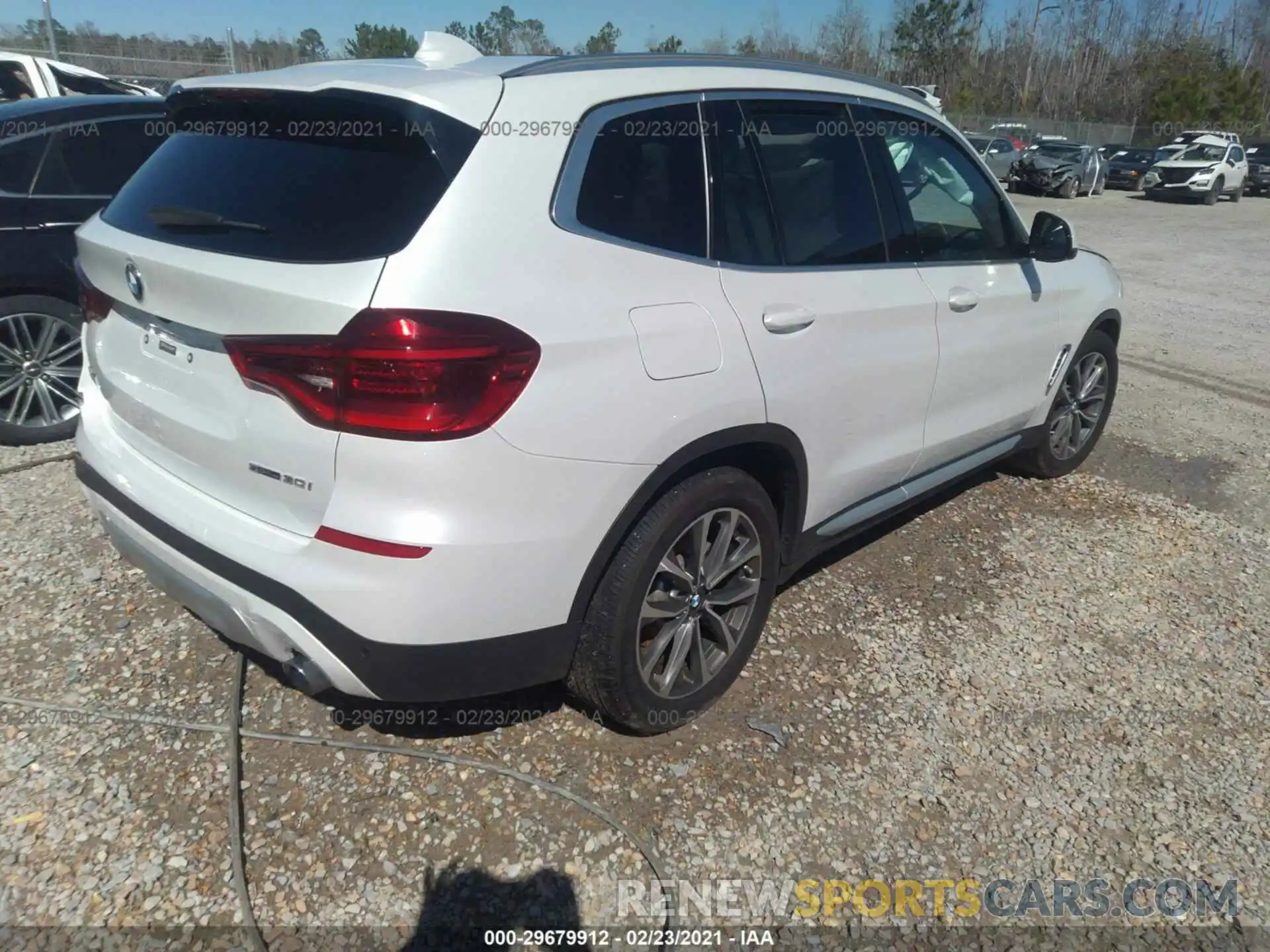 4 Фотография поврежденного автомобиля 5UXTR7C51KLR47762 BMW X3 2019