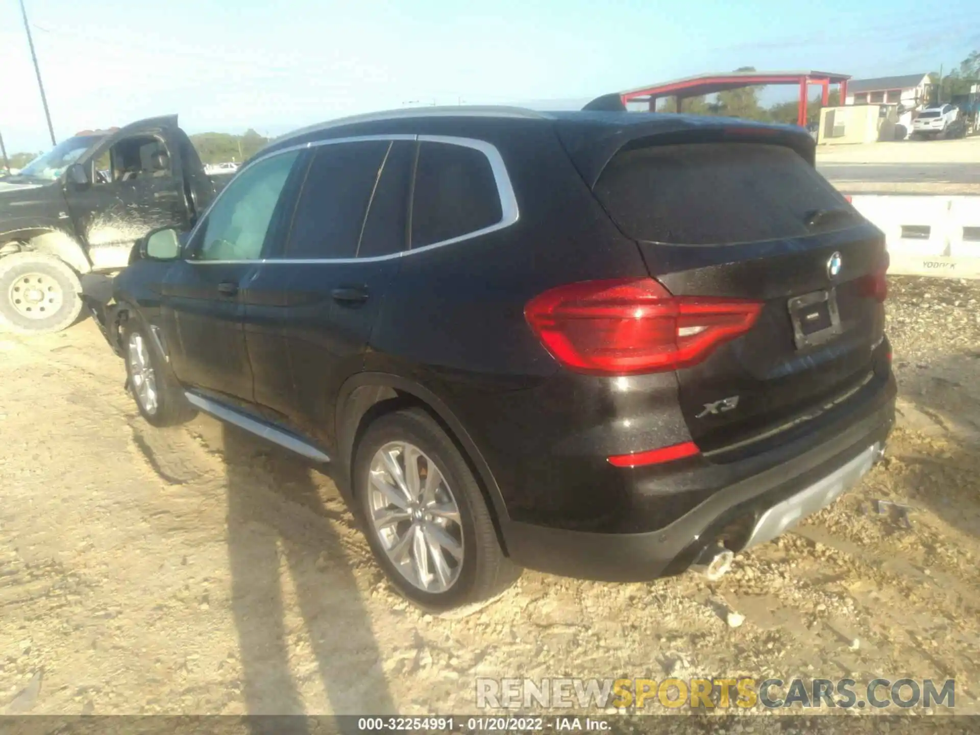 3 Photograph of a damaged car 5UXTR7C52KLA48248 BMW X3 2019