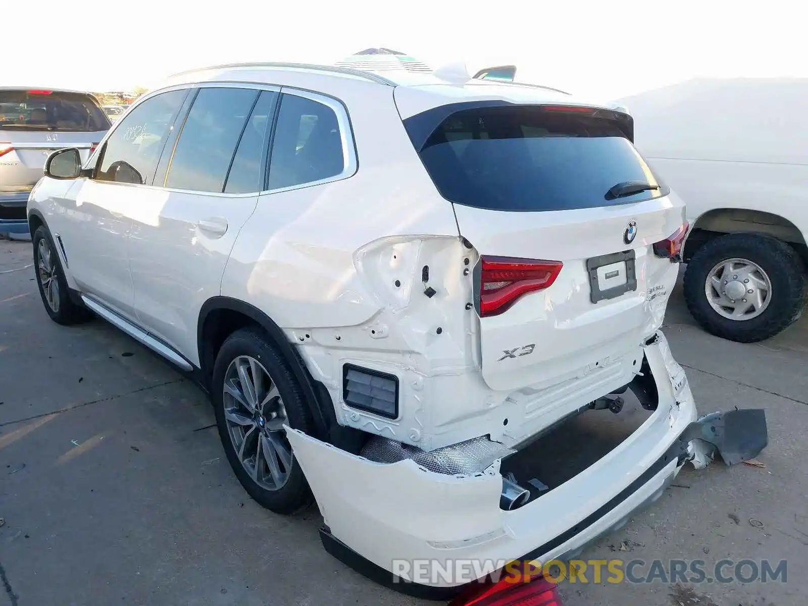 3 Photograph of a damaged car 5UXTR7C52KLE88728 BMW X3 2019