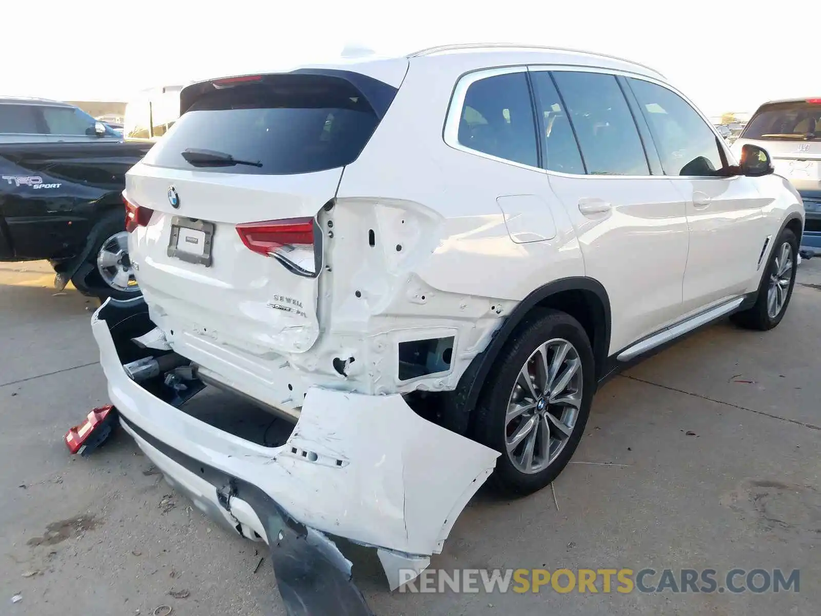 4 Photograph of a damaged car 5UXTR7C52KLE88728 BMW X3 2019