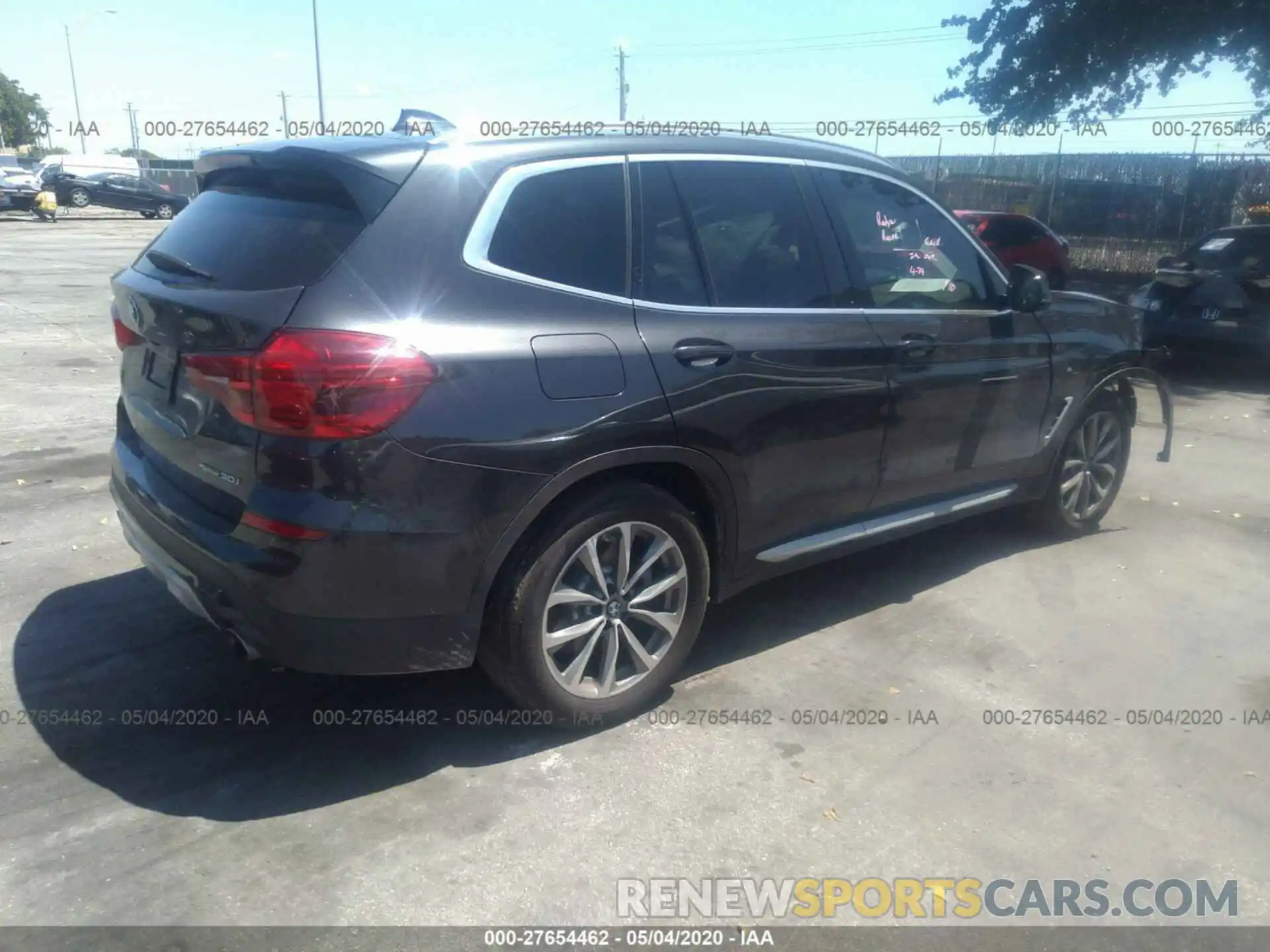 4 Photograph of a damaged car 5UXTR7C52KLE97414 BMW X3 2019