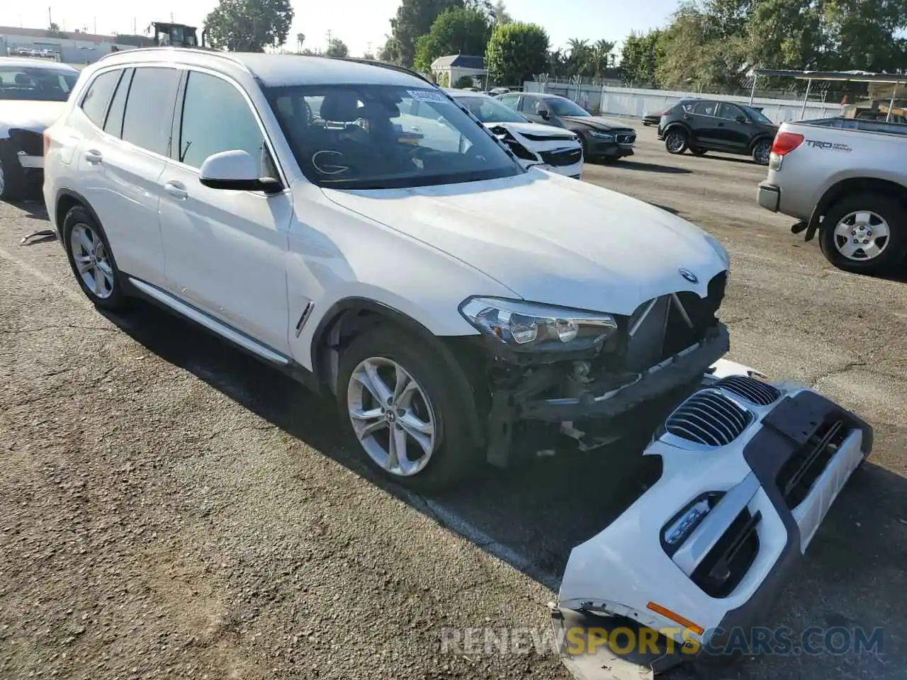 1 Photograph of a damaged car 5UXTR7C52KLE98109 BMW X3 2019