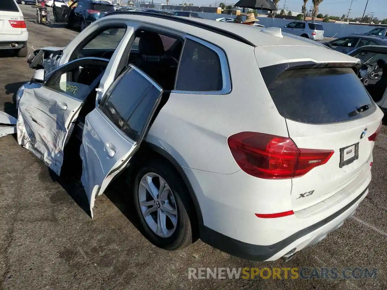 3 Photograph of a damaged car 5UXTR7C52KLE98109 BMW X3 2019