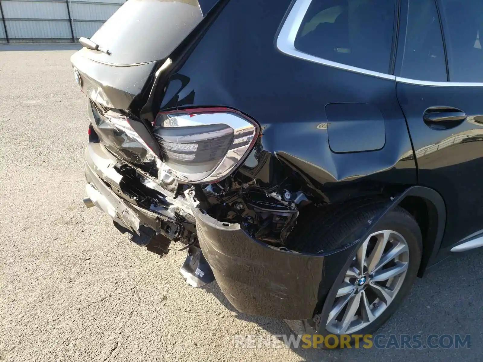 9 Photograph of a damaged car 5UXTR7C52KLE98546 BMW X3 2019