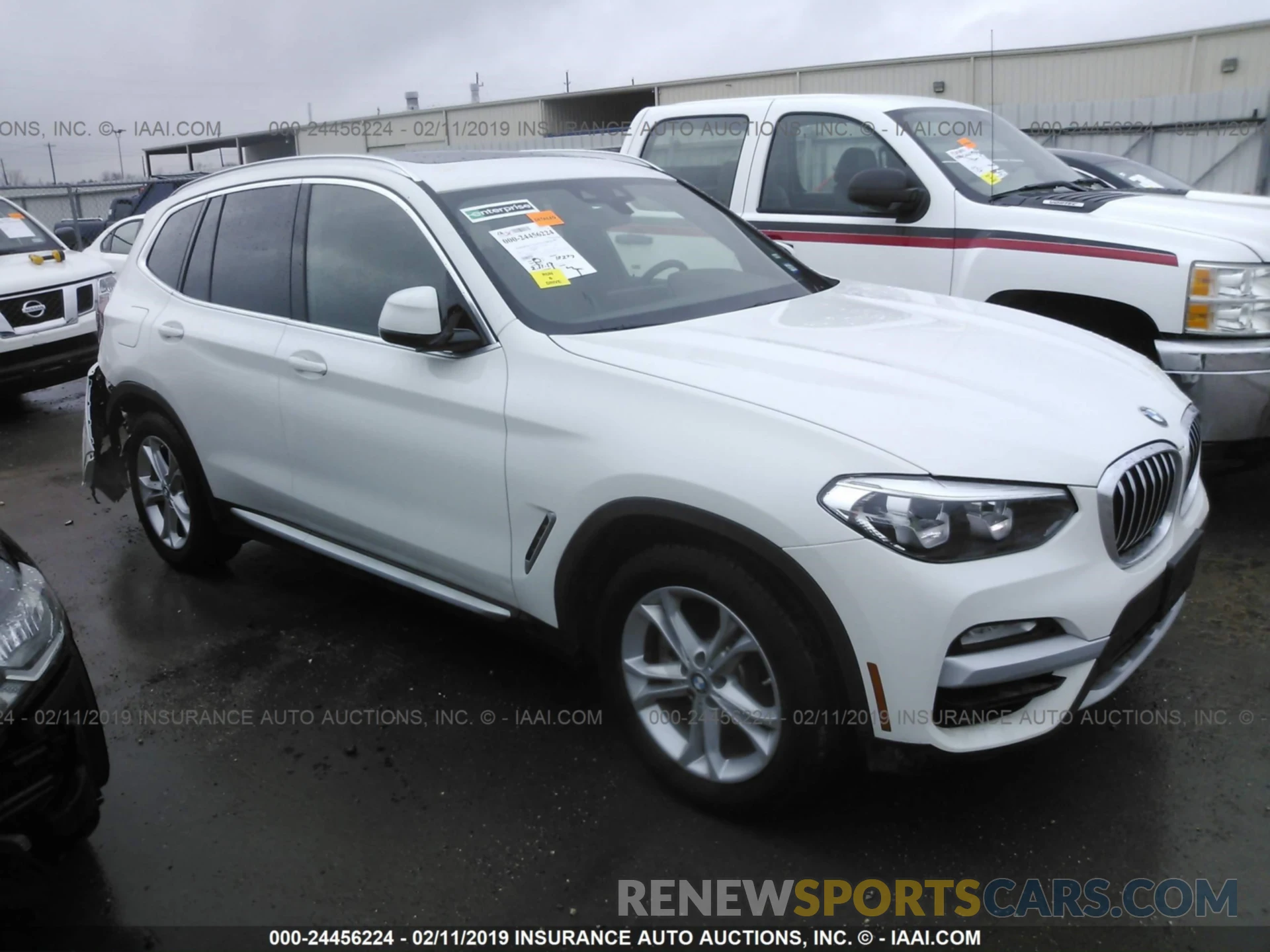 1 Photograph of a damaged car 5UXTR7C52KLF25020 BMW X3 2019