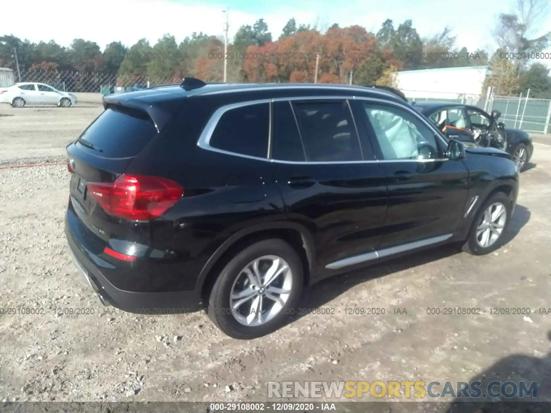 4 Photograph of a damaged car 5UXTR7C52KLF27107 BMW X3 2019