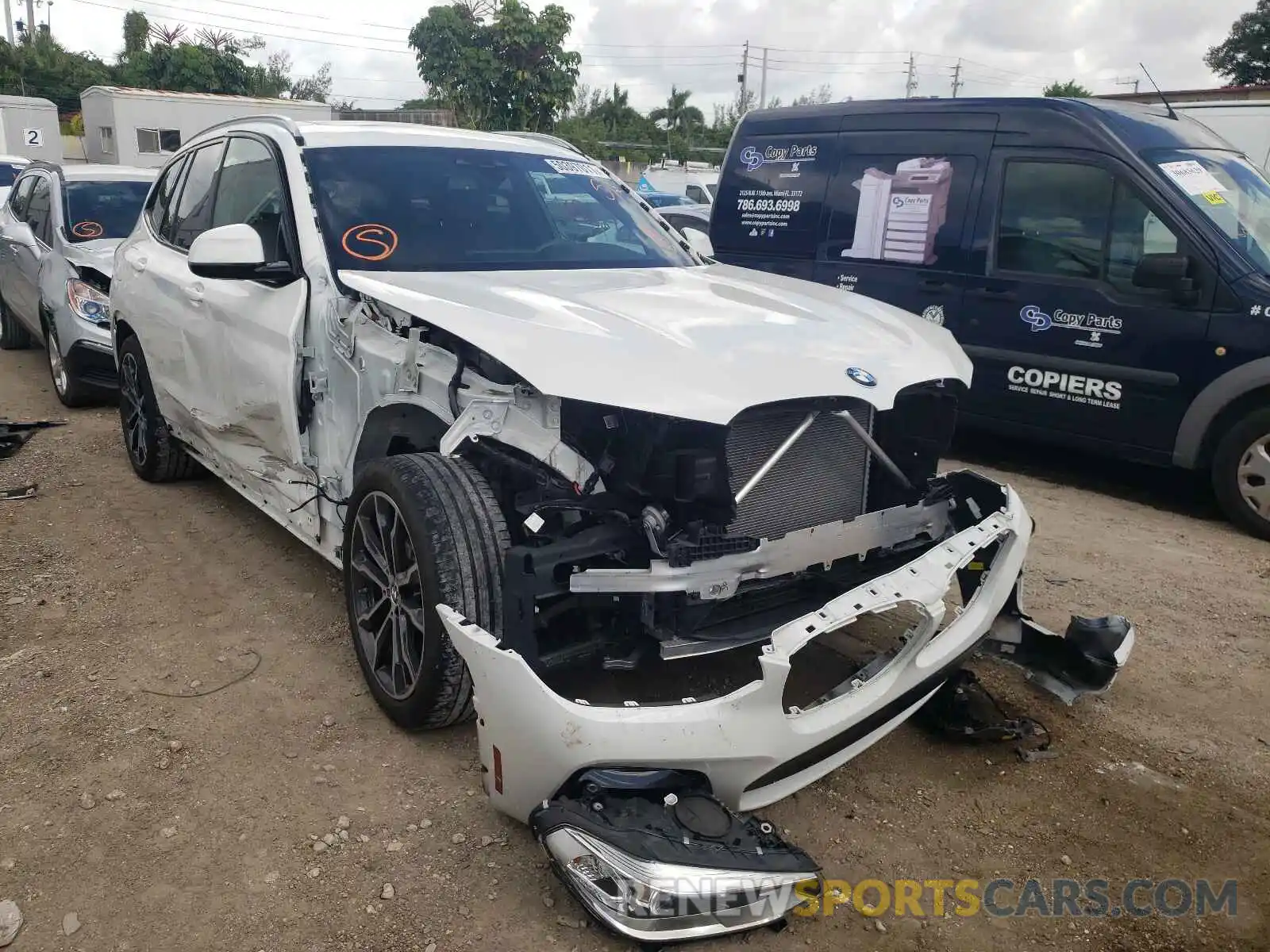 1 Photograph of a damaged car 5UXTR7C52KLF27558 BMW X3 2019