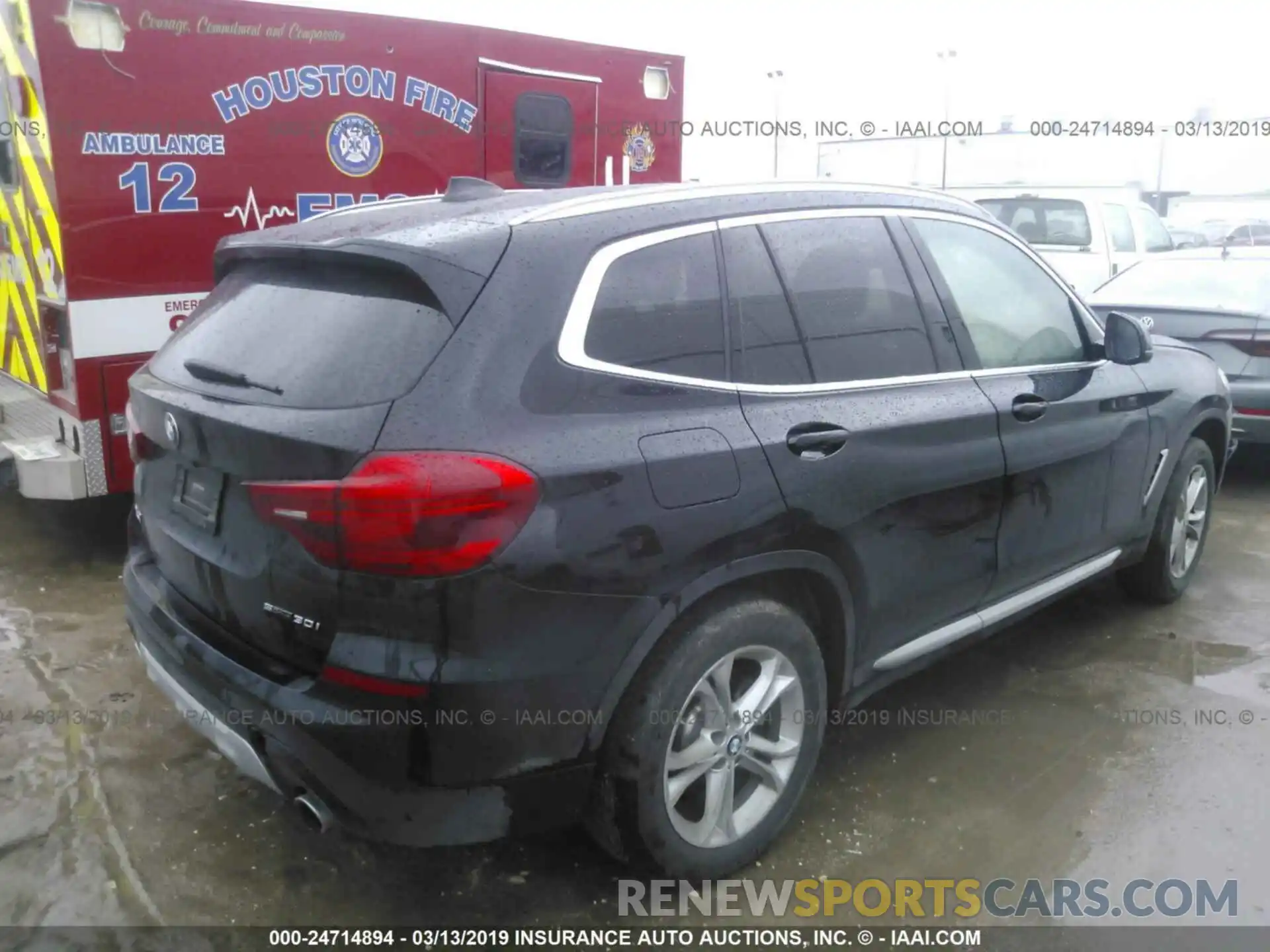 4 Photograph of a damaged car 5UXTR7C52KLF28466 BMW X3 2019