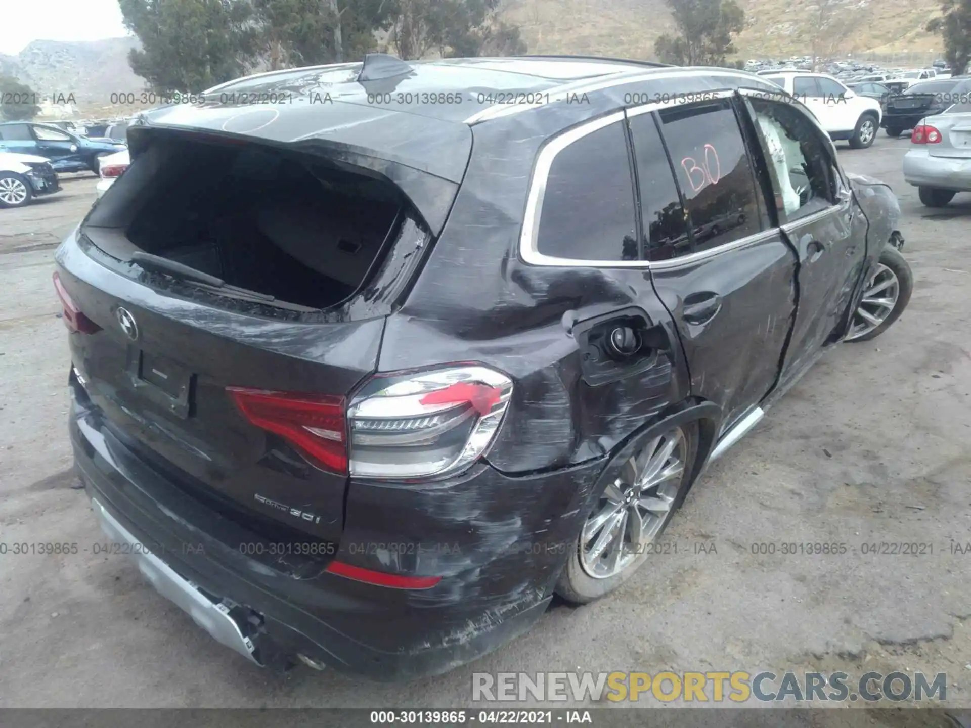 4 Photograph of a damaged car 5UXTR7C52KLF31304 BMW X3 2019