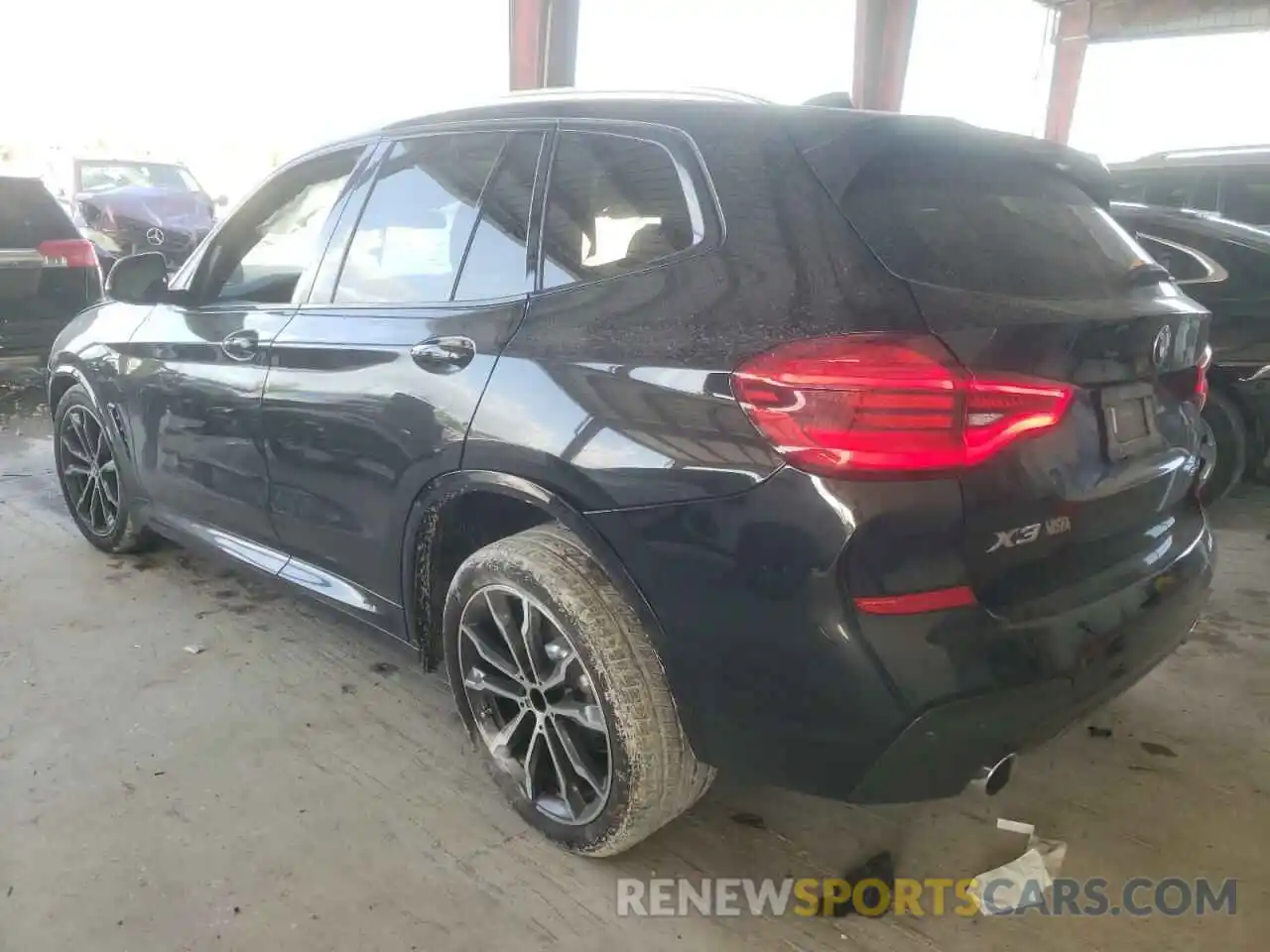 3 Photograph of a damaged car 5UXTR7C52KLF33375 BMW X3 2019