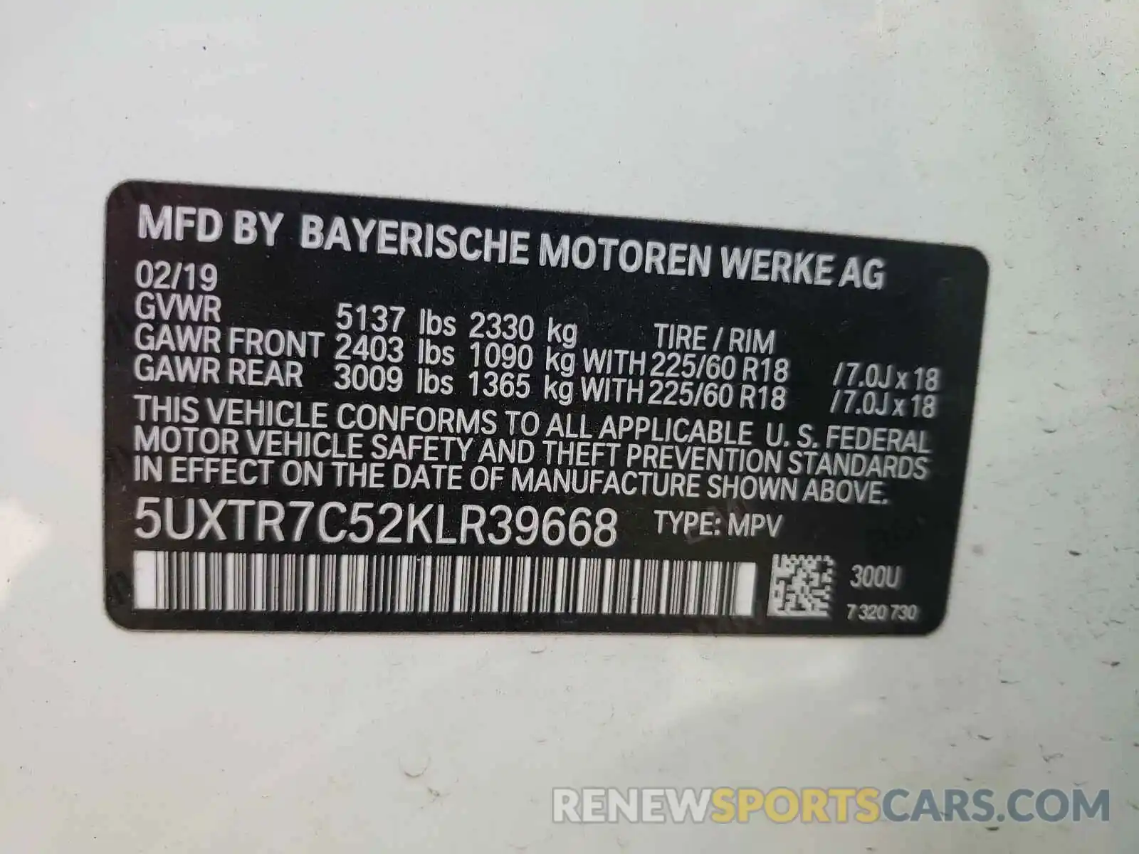 10 Photograph of a damaged car 5UXTR7C52KLR39668 BMW X3 2019