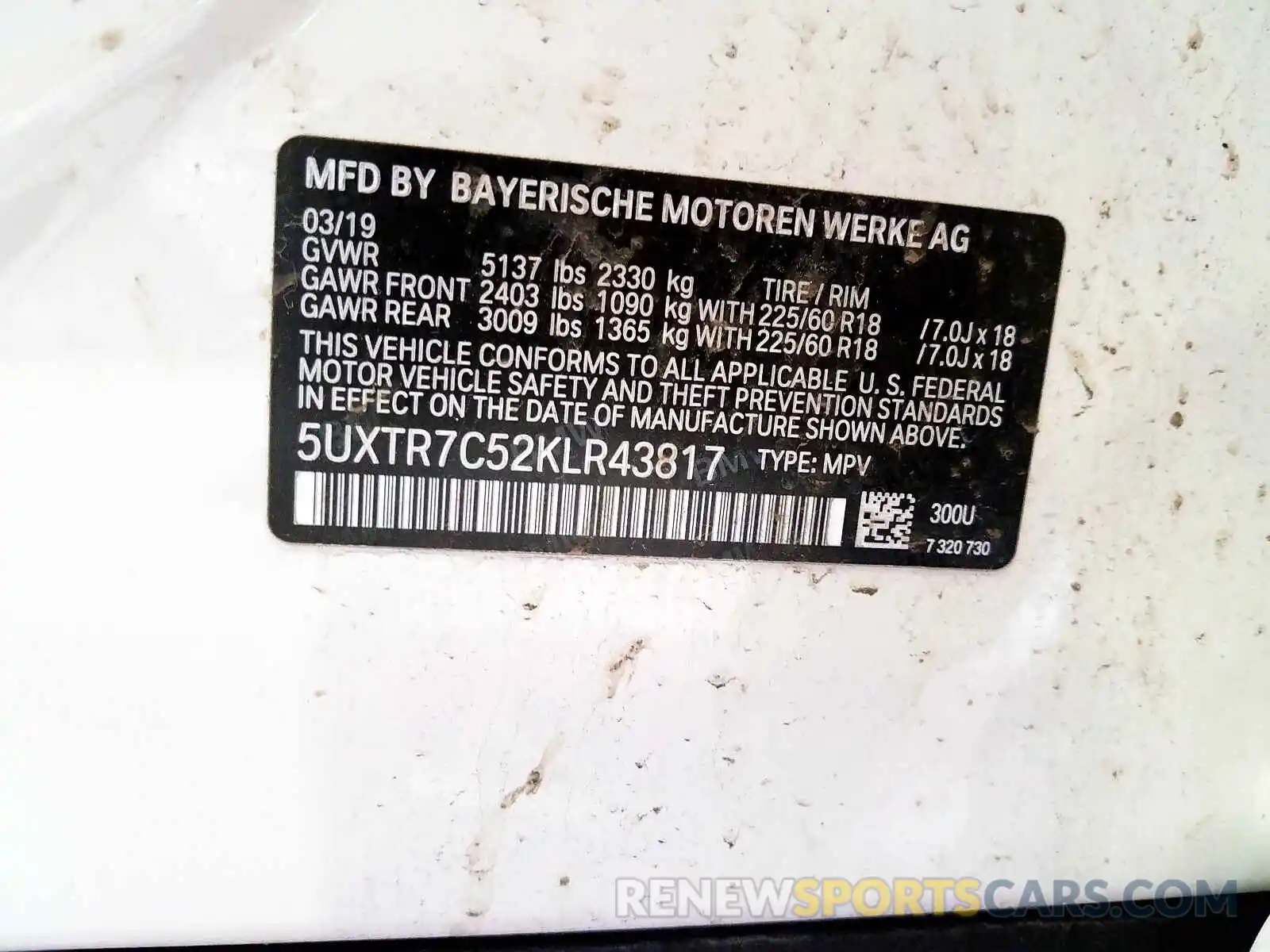 10 Photograph of a damaged car 5UXTR7C52KLR43817 BMW X3 2019