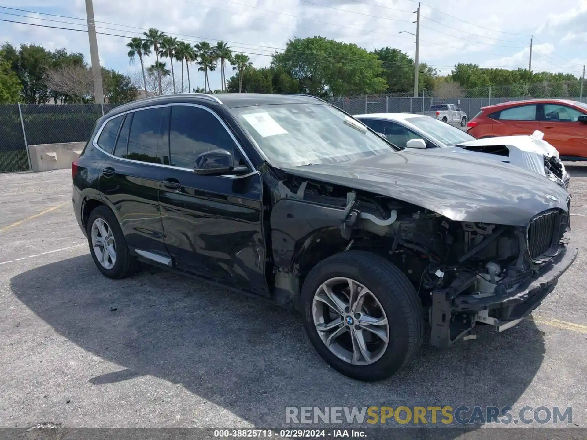 1 Photograph of a damaged car 5UXTR7C52KLR44269 BMW X3 2019