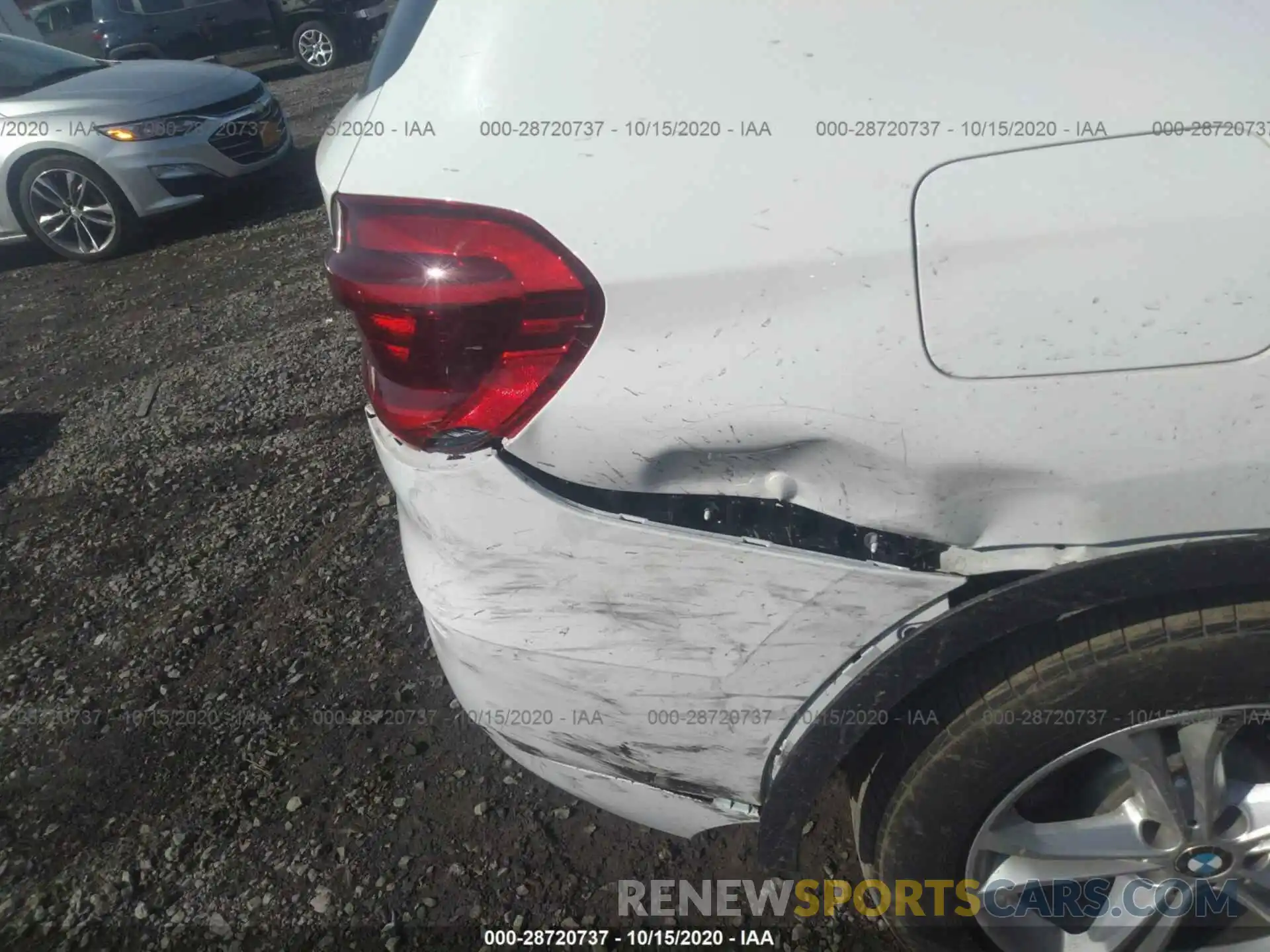 6 Photograph of a damaged car 5UXTR7C52KLR44577 BMW X3 2019