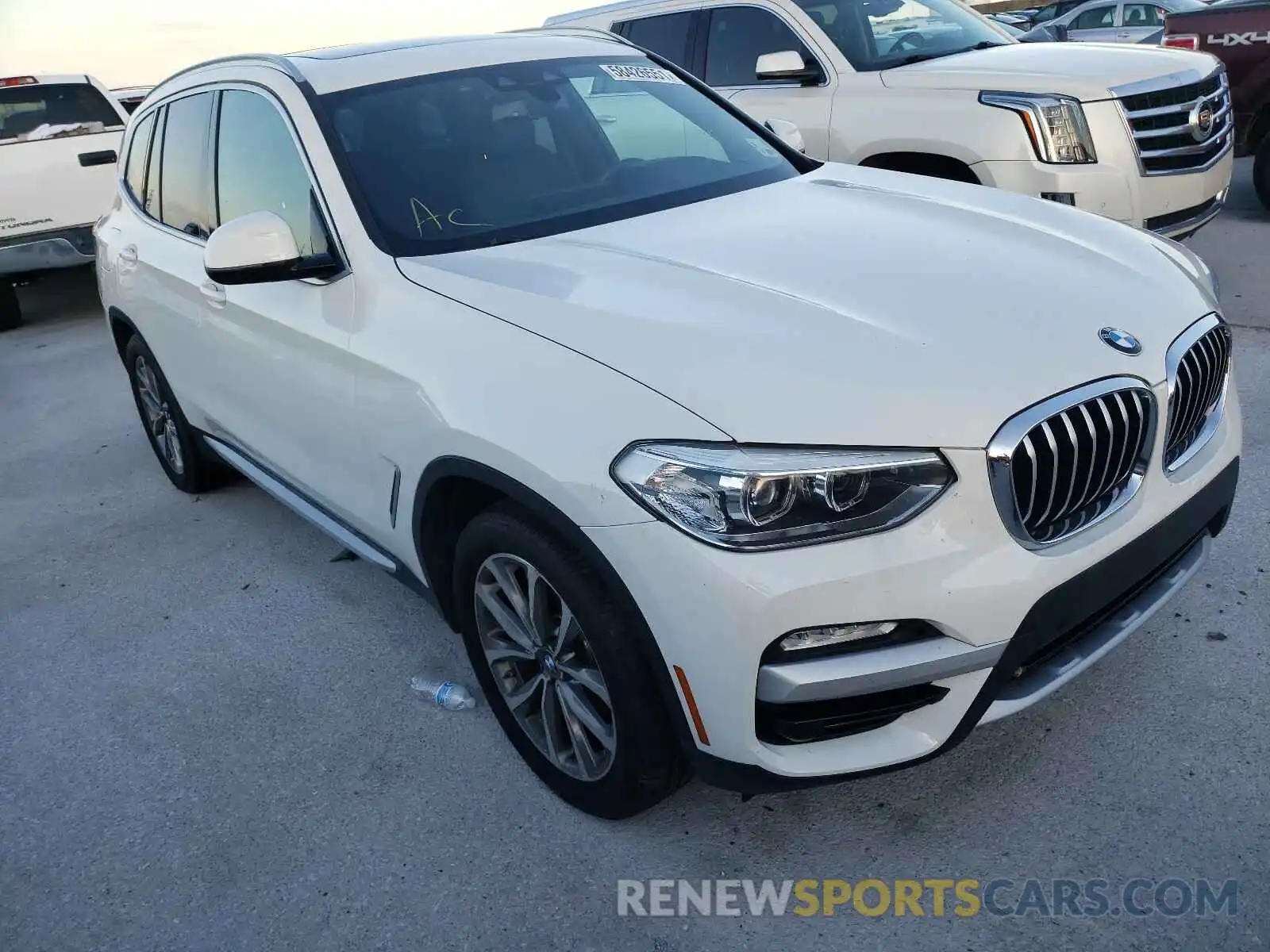 1 Photograph of a damaged car 5UXTR7C52KLR44997 BMW X3 2019