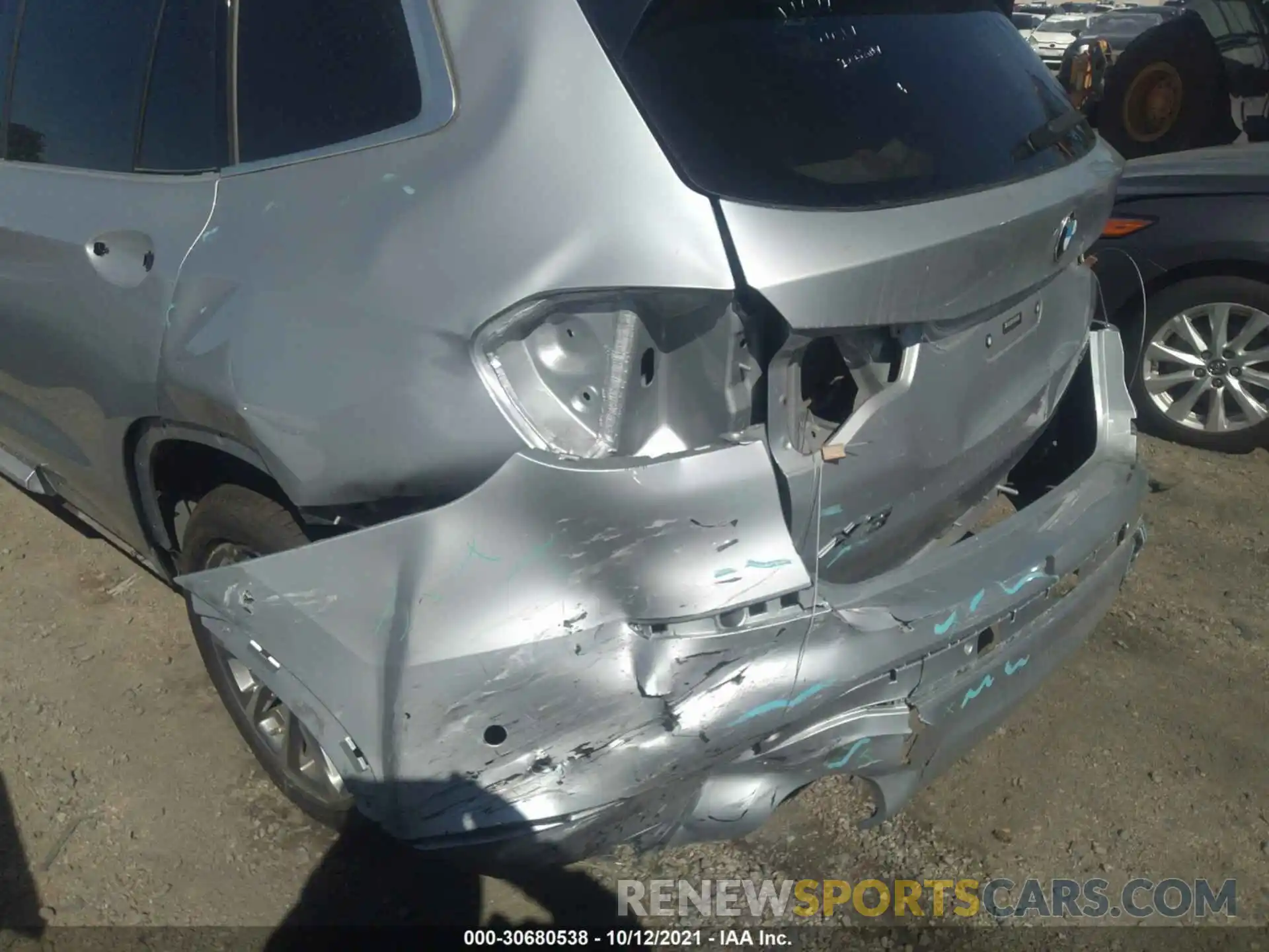 6 Photograph of a damaged car 5UXTR7C52KLR45406 BMW X3 2019