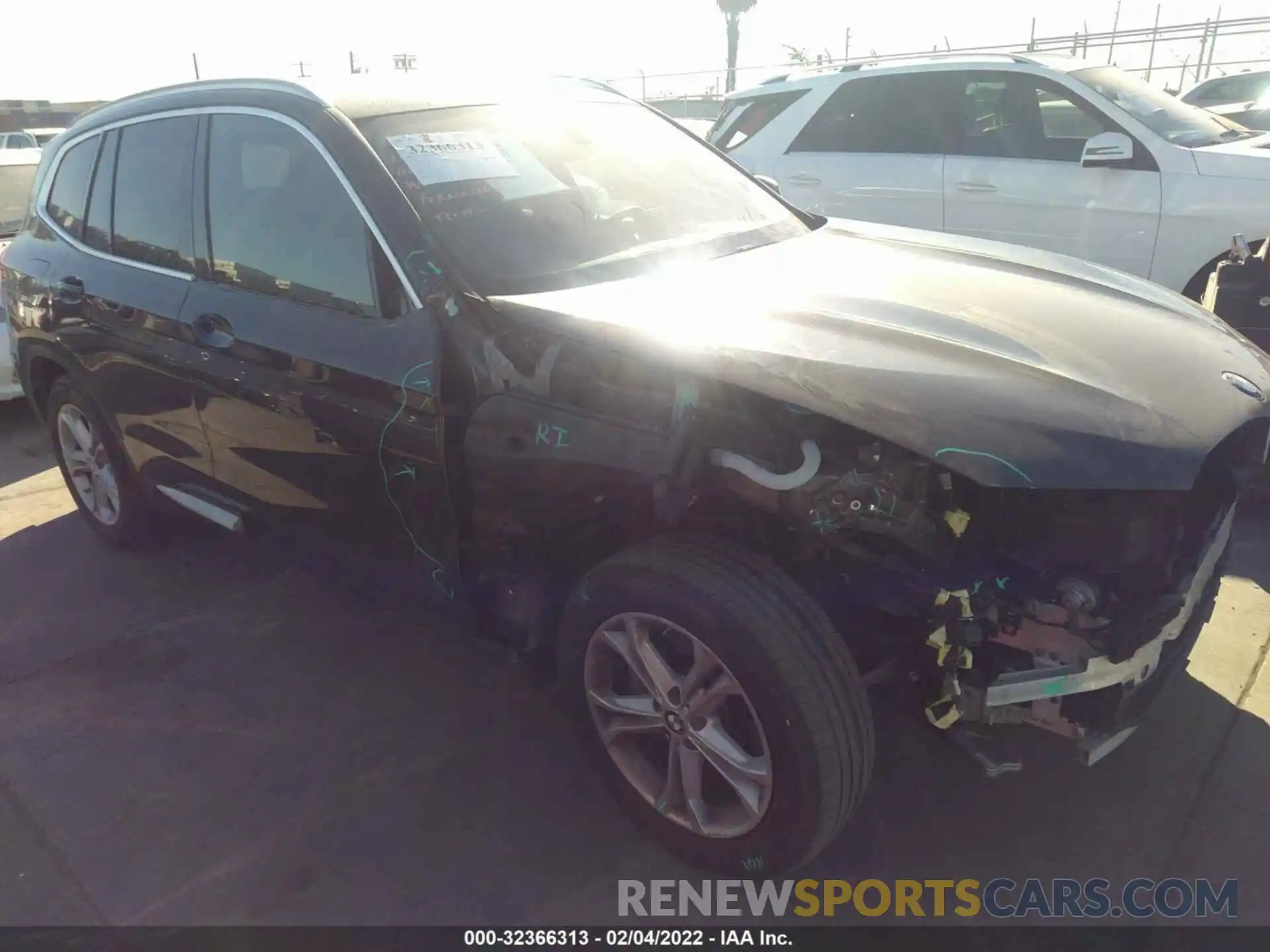 1 Photograph of a damaged car 5UXTR7C52KLR47074 BMW X3 2019