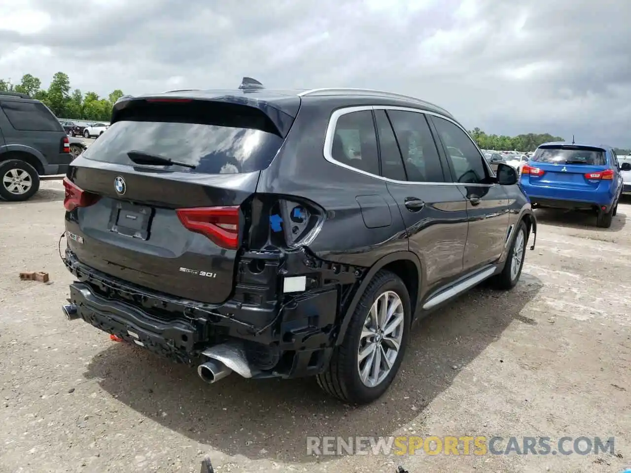 4 Фотография поврежденного автомобиля 5UXTR7C52KLR47740 BMW X3 2019