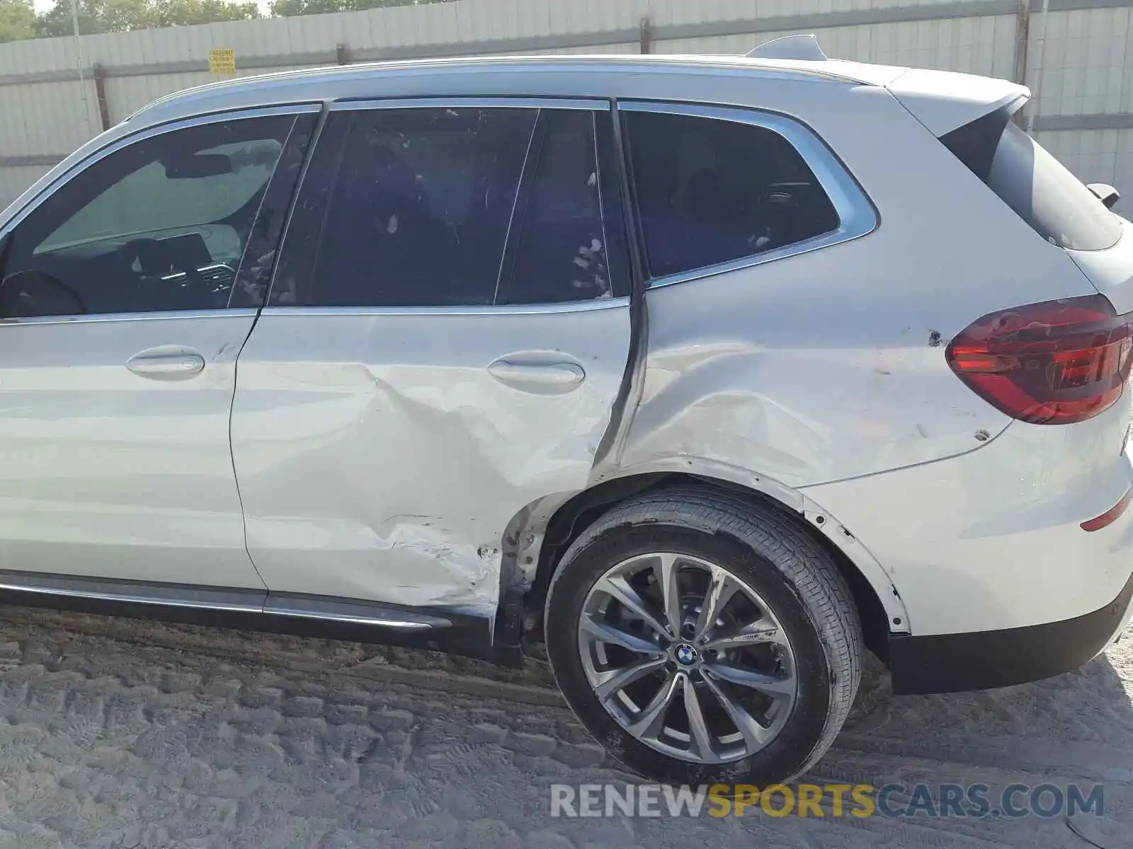 9 Photograph of a damaged car 5UXTR7C52KLR52145 BMW X3 2019