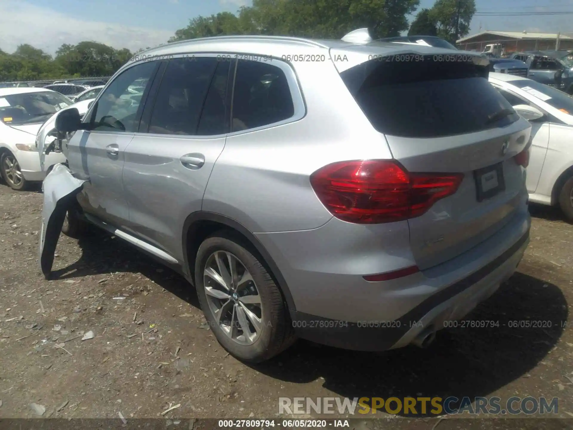 3 Photograph of a damaged car 5UXTR7C52KLR52629 BMW X3 2019