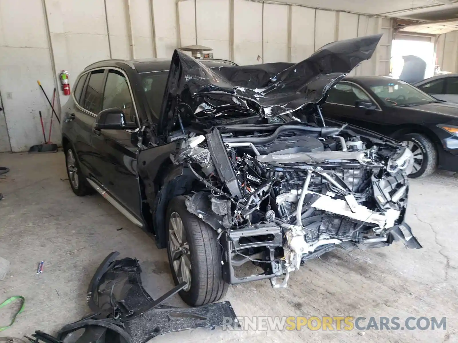 1 Photograph of a damaged car 5UXTR7C52KLR53828 BMW X3 2019