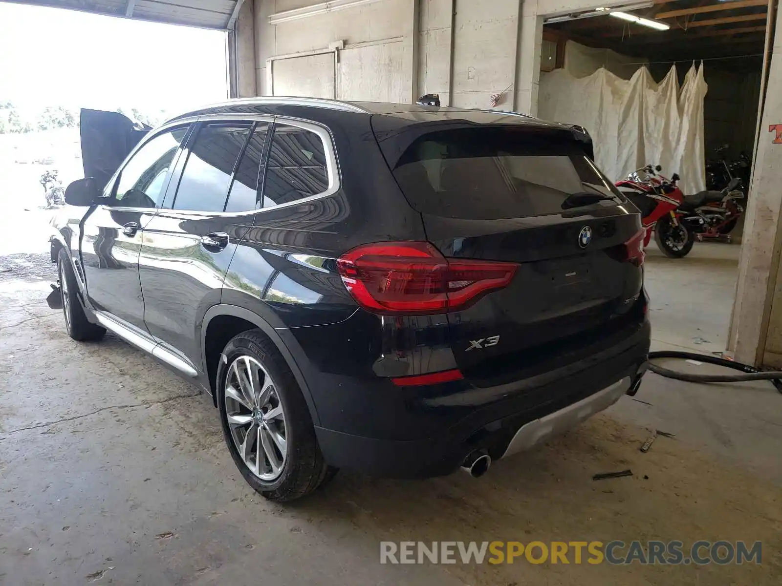 3 Photograph of a damaged car 5UXTR7C52KLR53828 BMW X3 2019