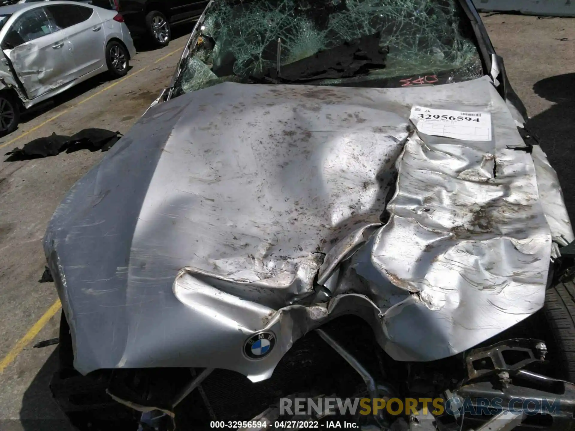 10 Photograph of a damaged car 5UXTR7C53KLE93789 BMW X3 2019