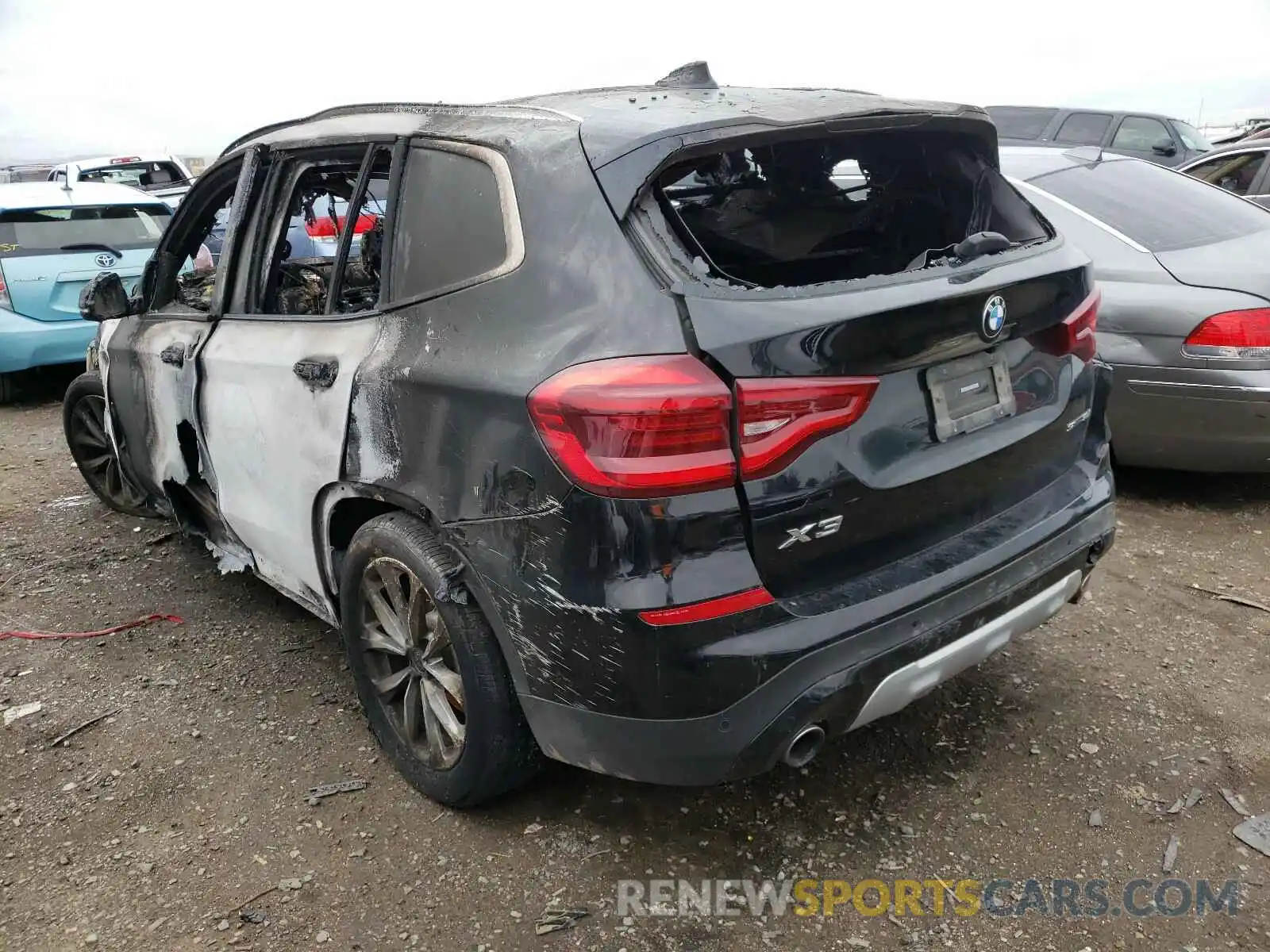 3 Photograph of a damaged car 5UXTR7C53KLF23406 BMW X3 2019