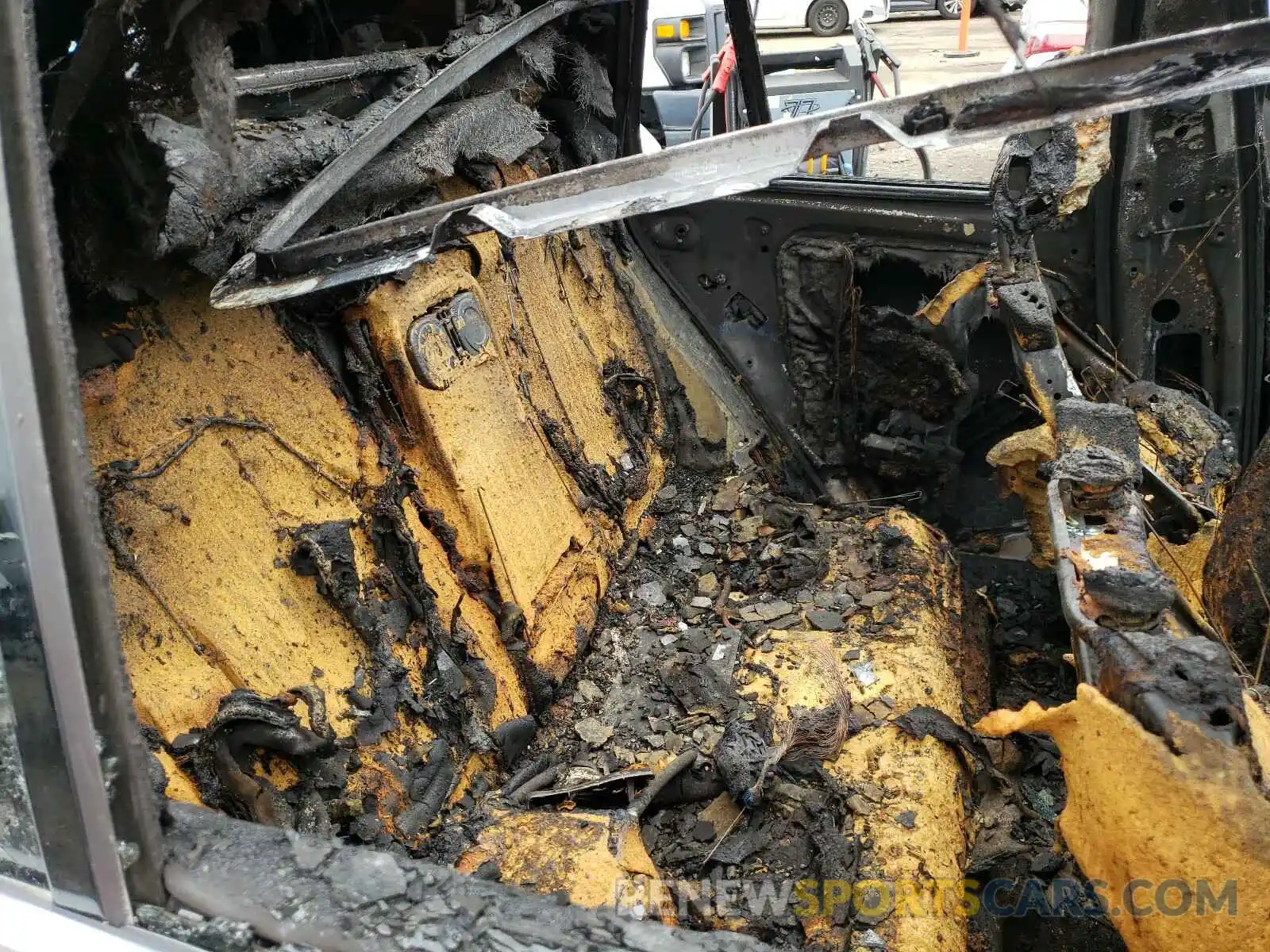 6 Photograph of a damaged car 5UXTR7C53KLF23406 BMW X3 2019