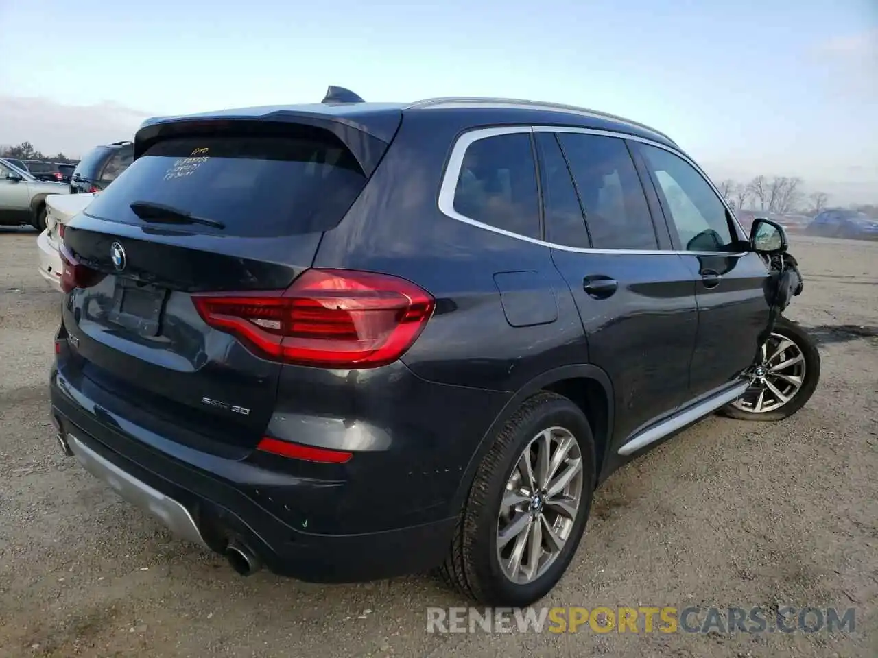 4 Фотография поврежденного автомобиля 5UXTR7C53KLF25155 BMW X3 2019