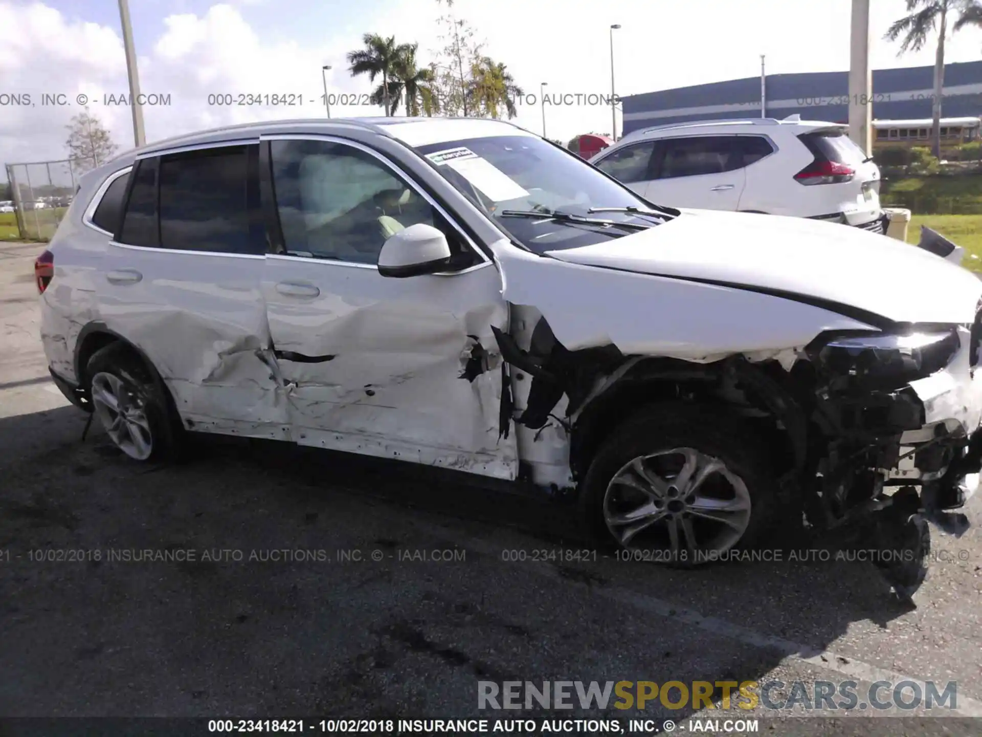 6 Photograph of a damaged car 5UXTR7C53KLF26404 Bmw X3 2019