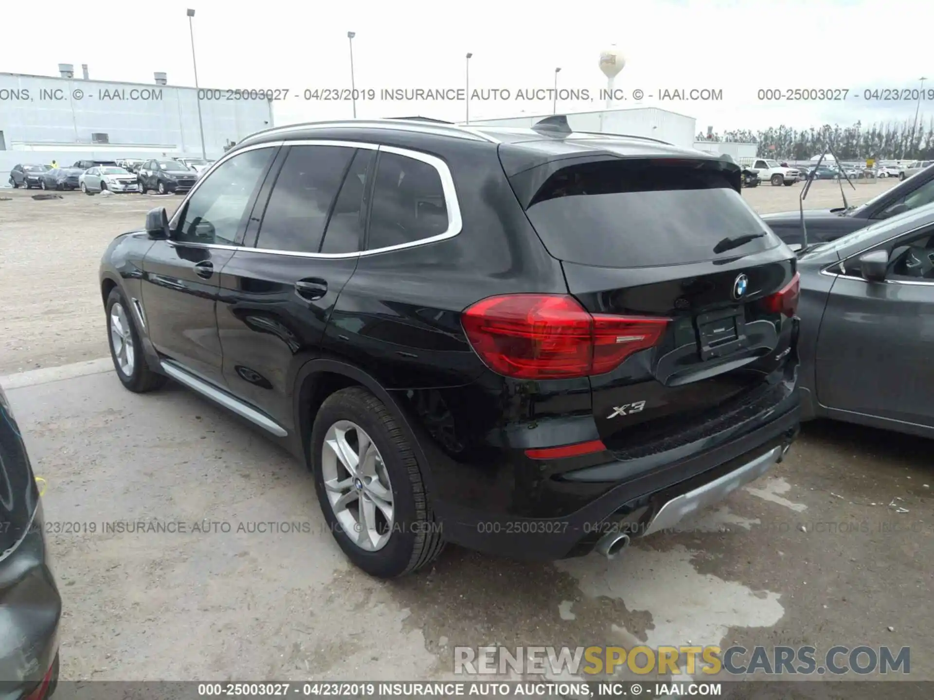 3 Photograph of a damaged car 5UXTR7C53KLF26936 BMW X3 2019