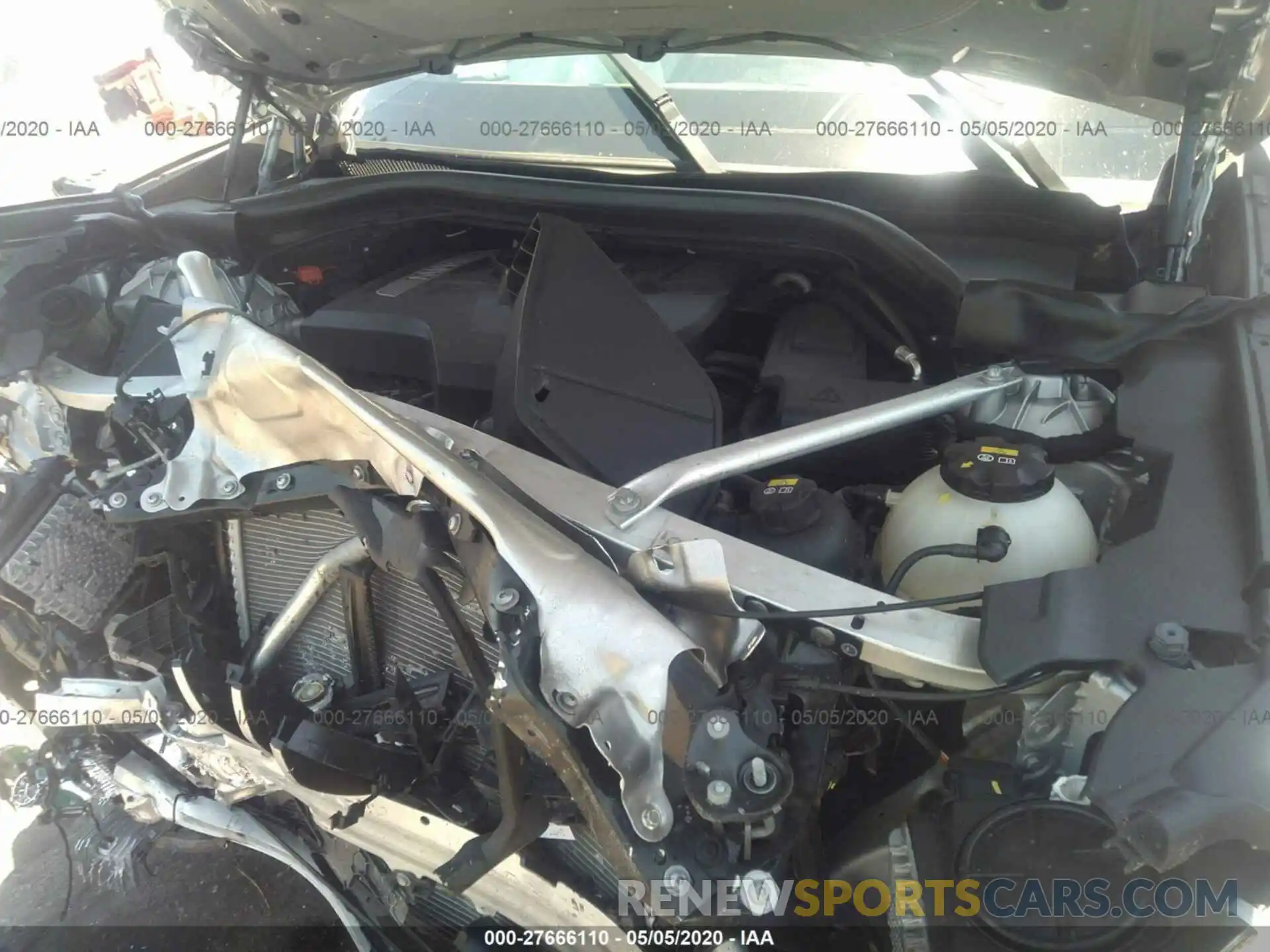 10 Photograph of a damaged car 5UXTR7C53KLF27312 BMW X3 2019