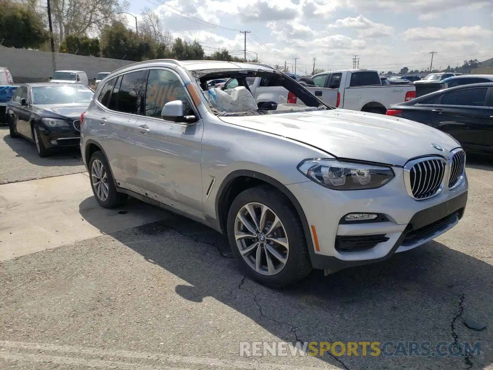 1 Photograph of a damaged car 5UXTR7C53KLF30114 BMW X3 2019