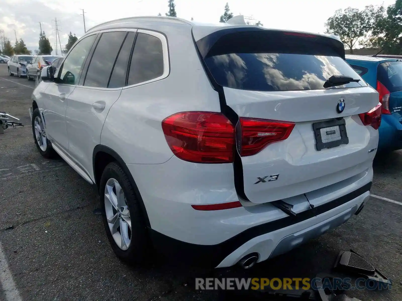 3 Photograph of a damaged car 5UXTR7C53KLF31747 BMW X3 2019