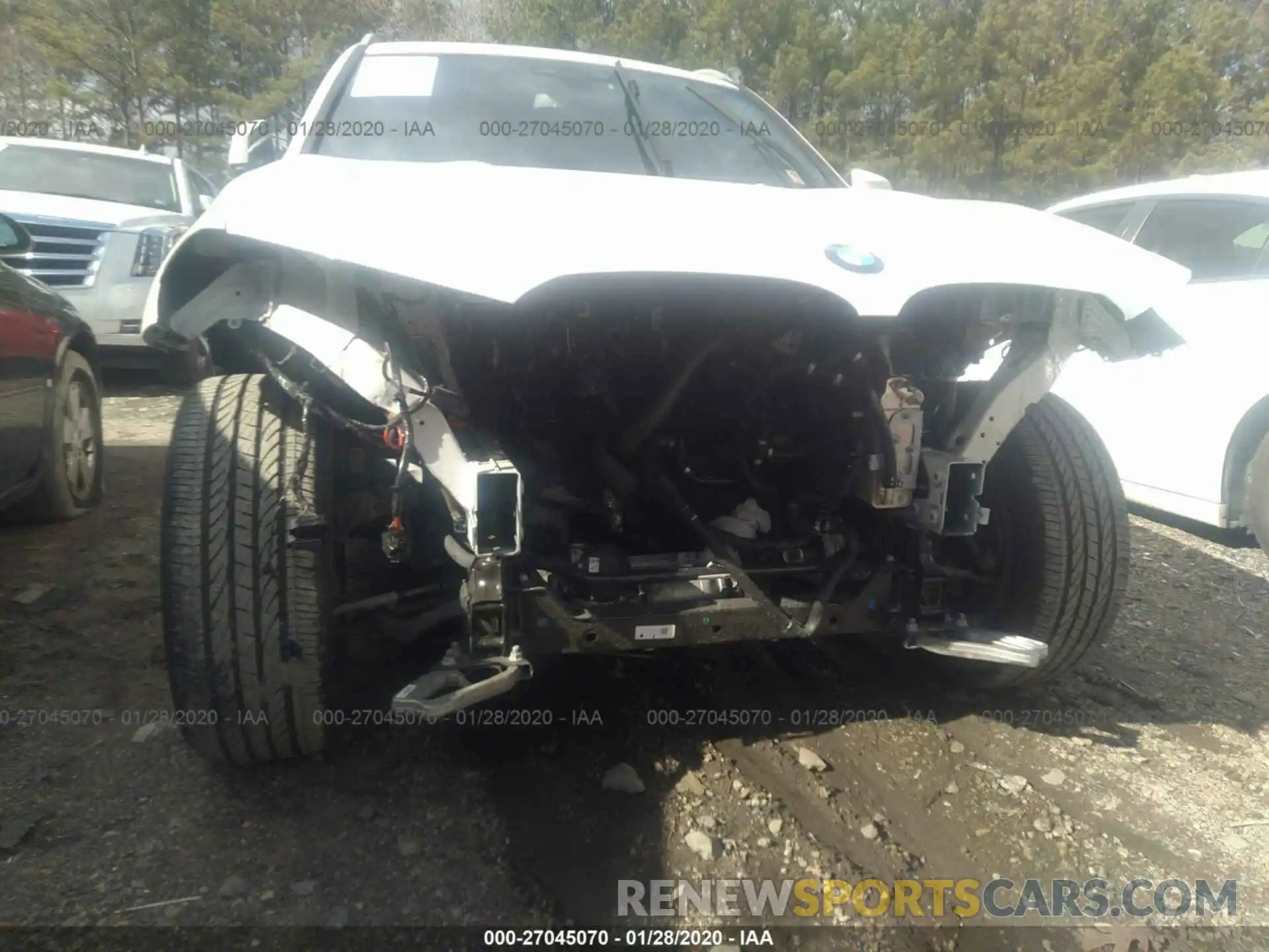 6 Photograph of a damaged car 5UXTR7C53KLF32672 BMW X3 2019