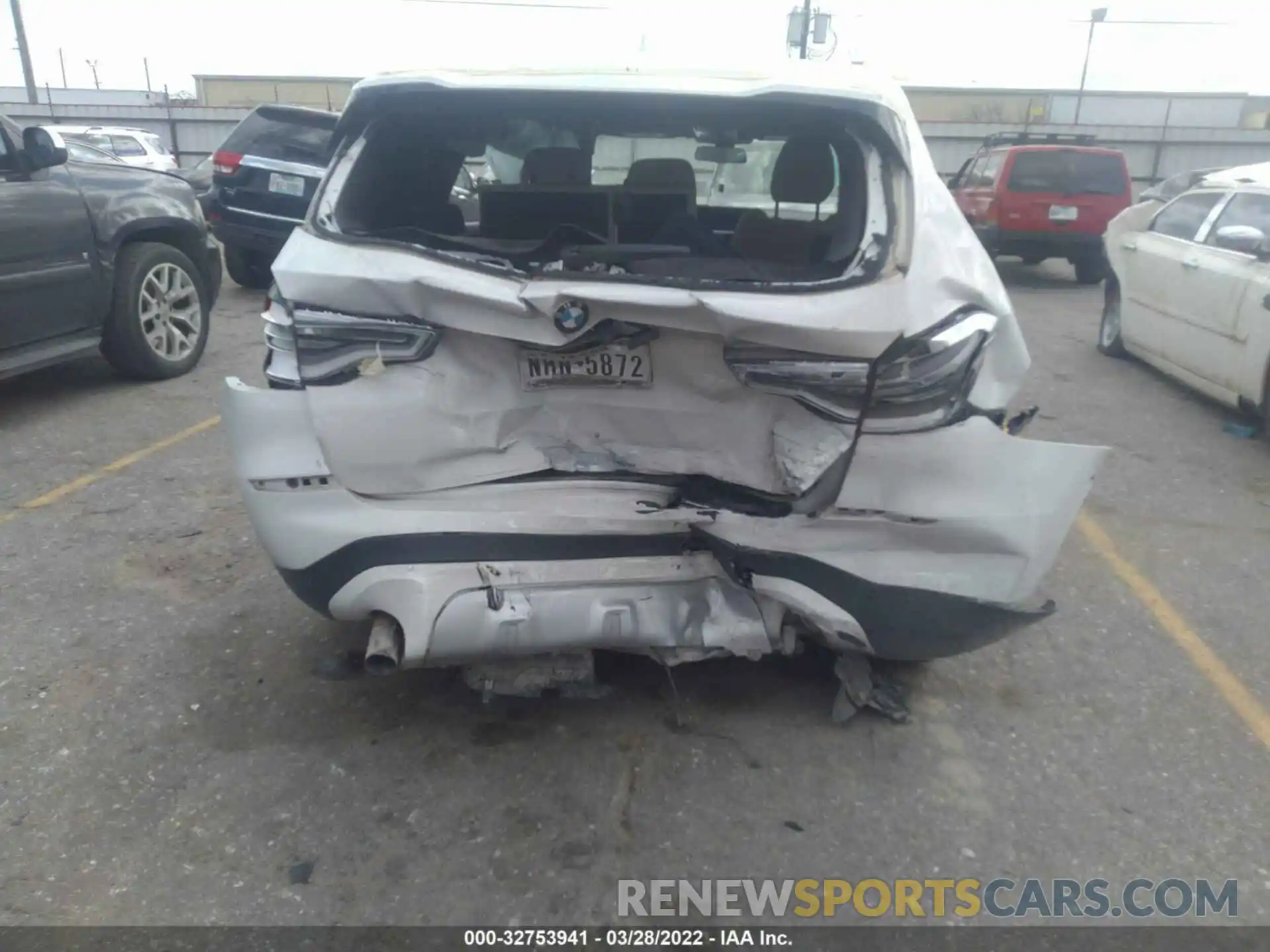 6 Photograph of a damaged car 5UXTR7C53KLF33319 BMW X3 2019