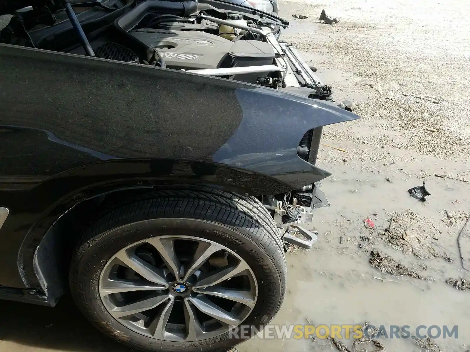 9 Photograph of a damaged car 5UXTR7C53KLF37368 BMW X3 2019