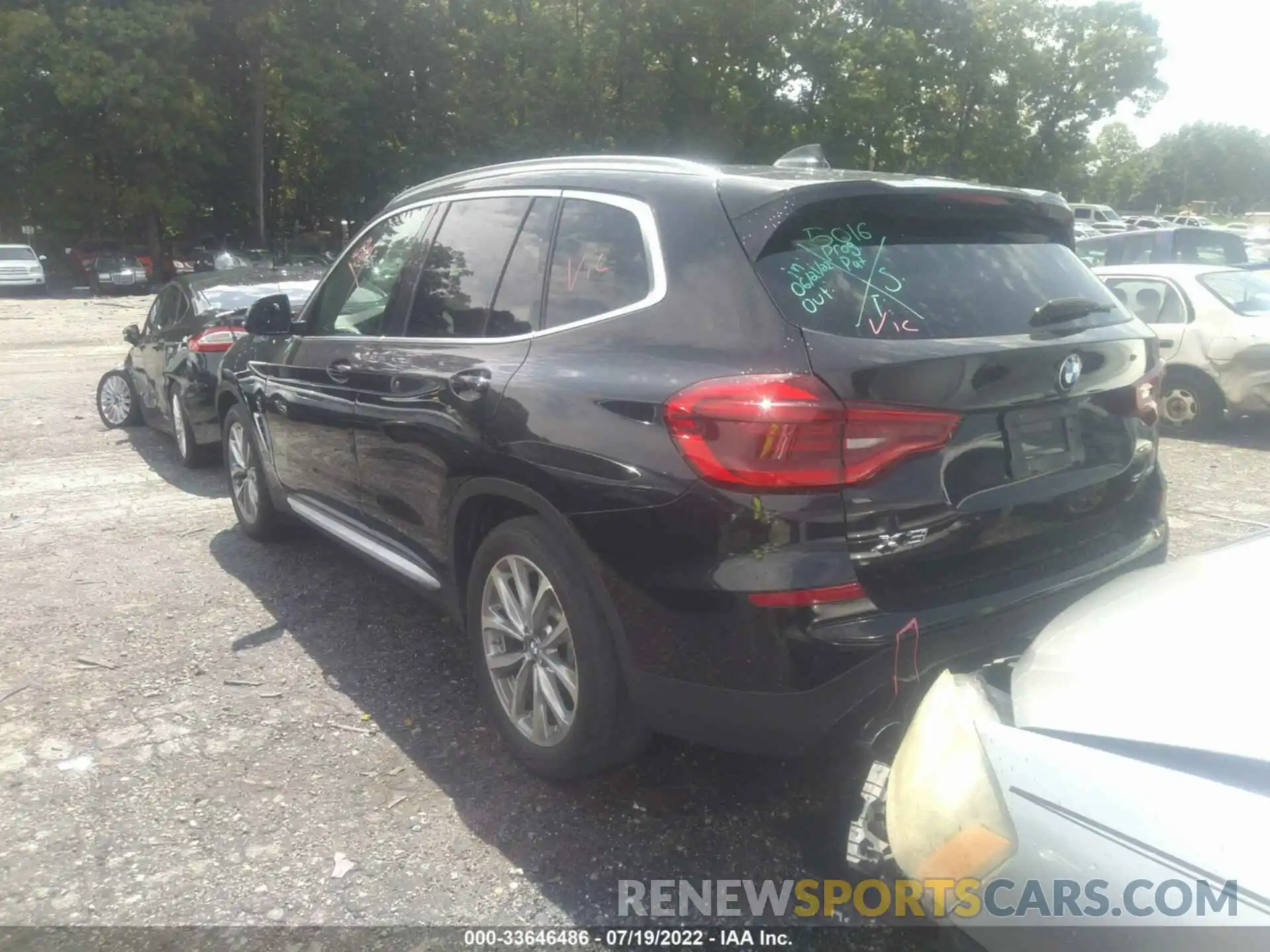 3 Photograph of a damaged car 5UXTR7C54KLE96233 BMW X3 2019