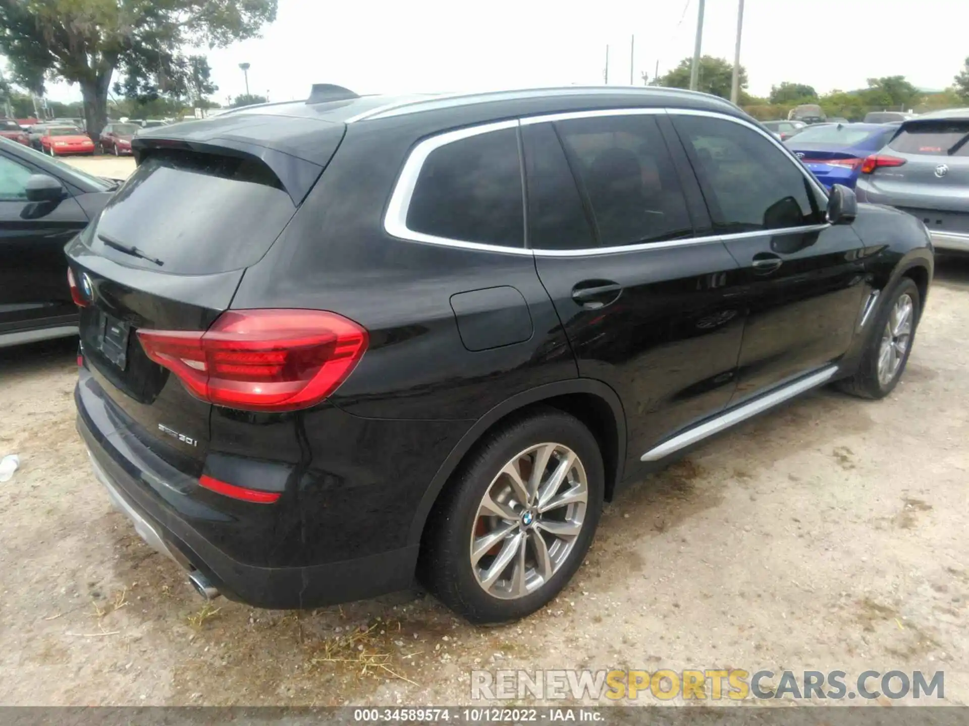 4 Photograph of a damaged car 5UXTR7C54KLF24581 BMW X3 2019