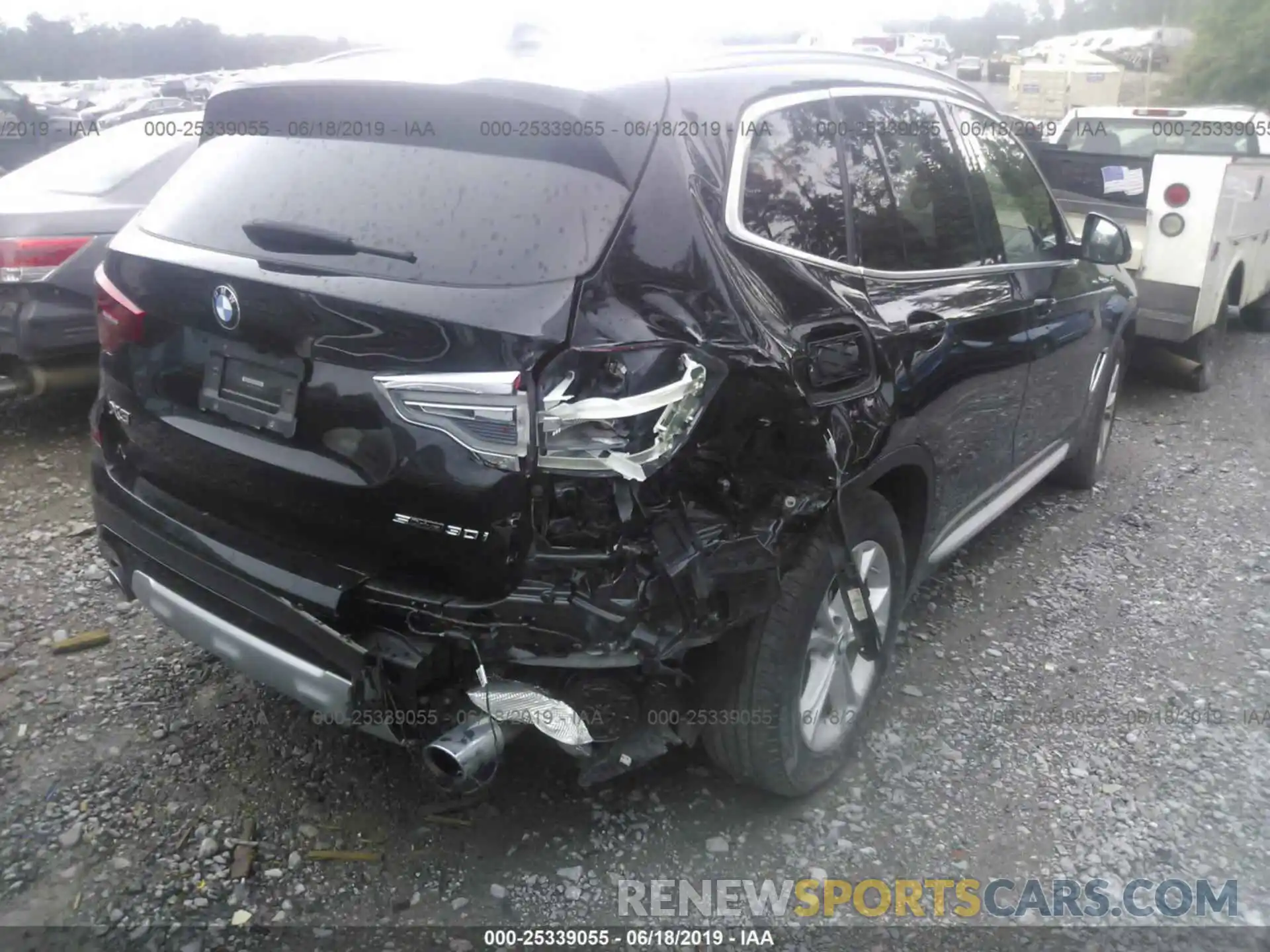 4 Photograph of a damaged car 5UXTR7C54KLF26668 BMW X3 2019