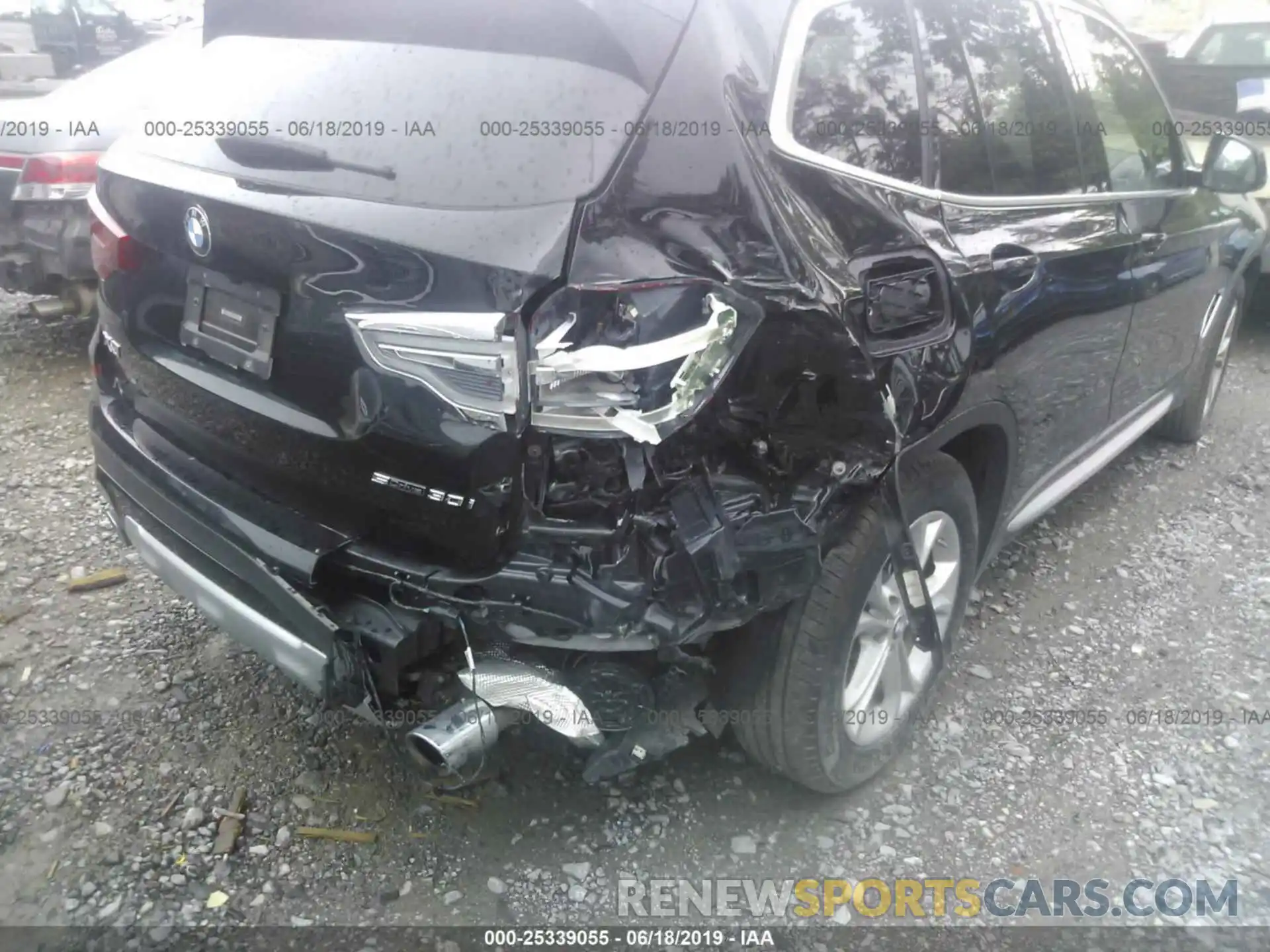 6 Photograph of a damaged car 5UXTR7C54KLF26668 BMW X3 2019