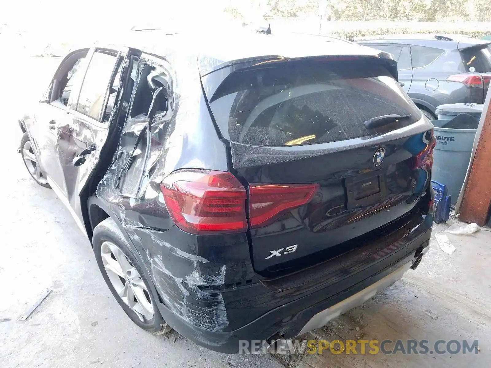 3 Photograph of a damaged car 5UXTR7C54KLF34270 BMW X3 2019