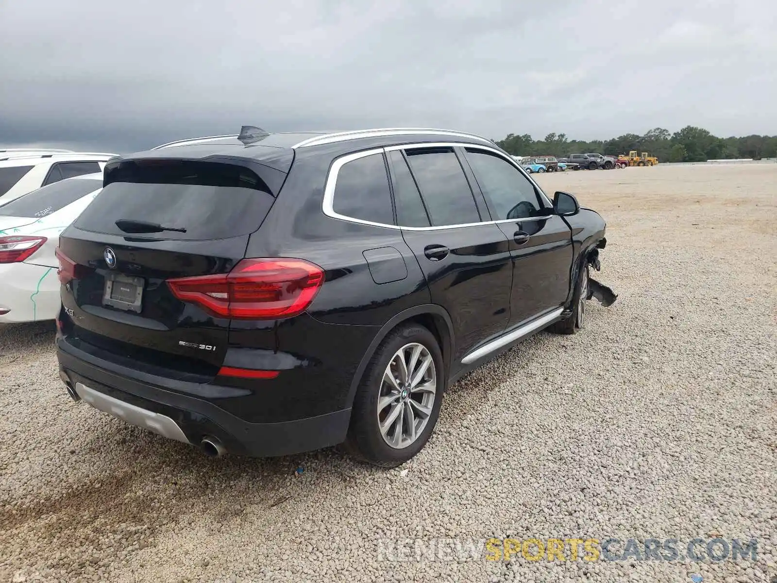 4 Photograph of a damaged car 5UXTR7C54KLF35063 BMW X3 2019