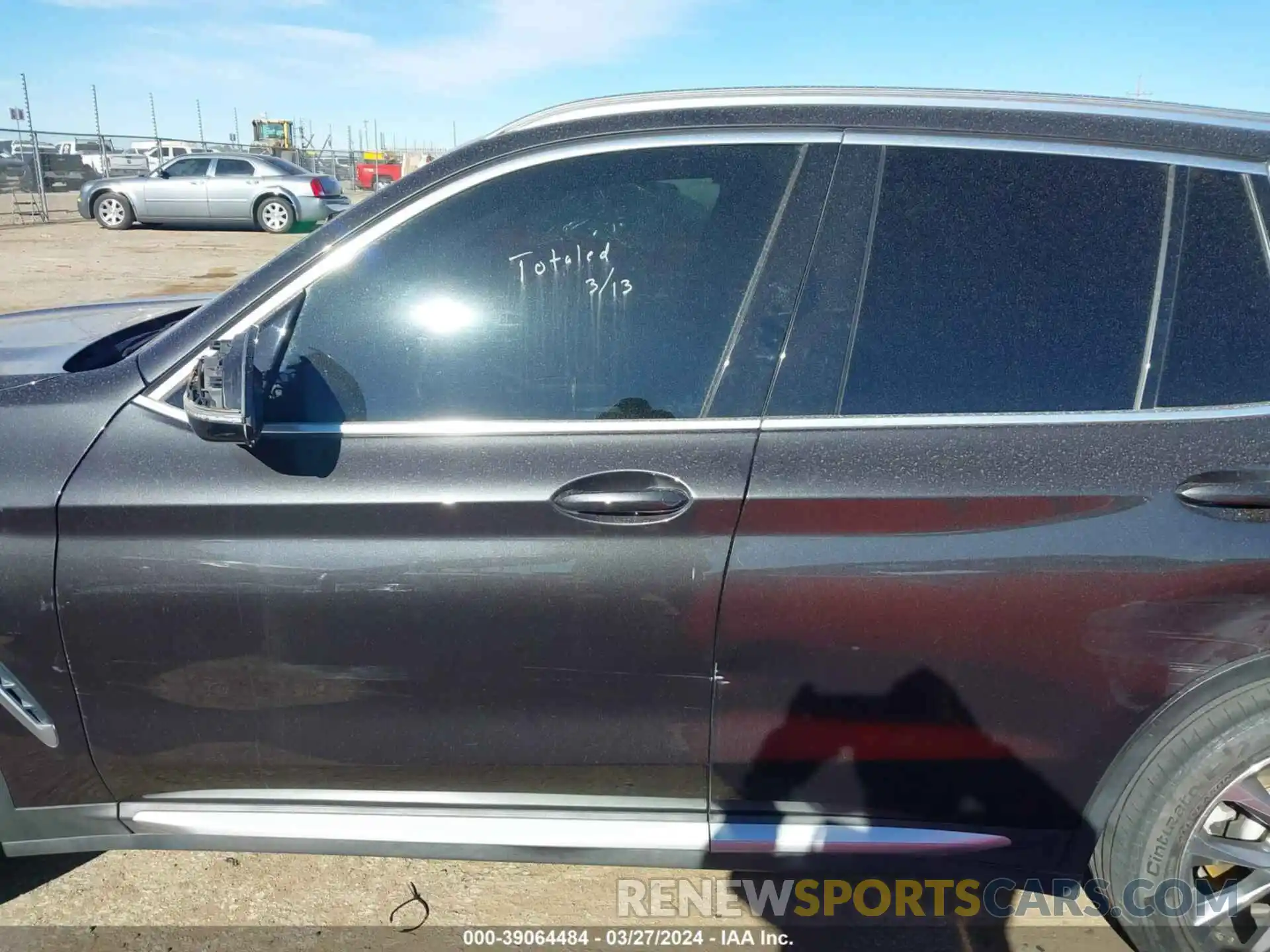 14 Photograph of a damaged car 5UXTR7C54KLF35192 BMW X3 2019