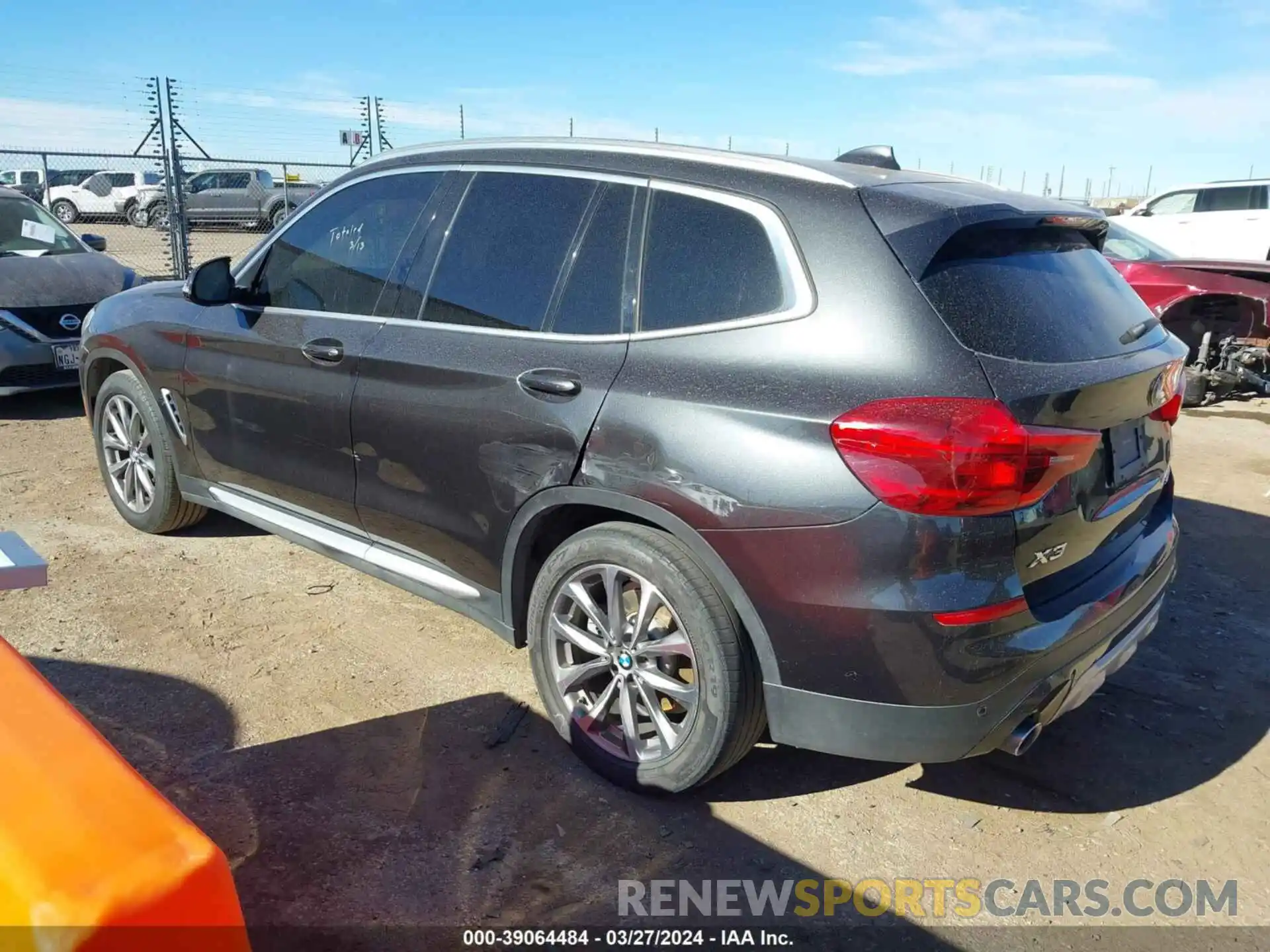 3 Photograph of a damaged car 5UXTR7C54KLF35192 BMW X3 2019